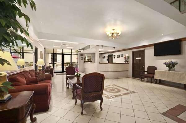 Quality Inn Harvey - New Orleans photo 2