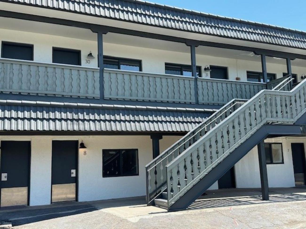 Western Lodge photo 1