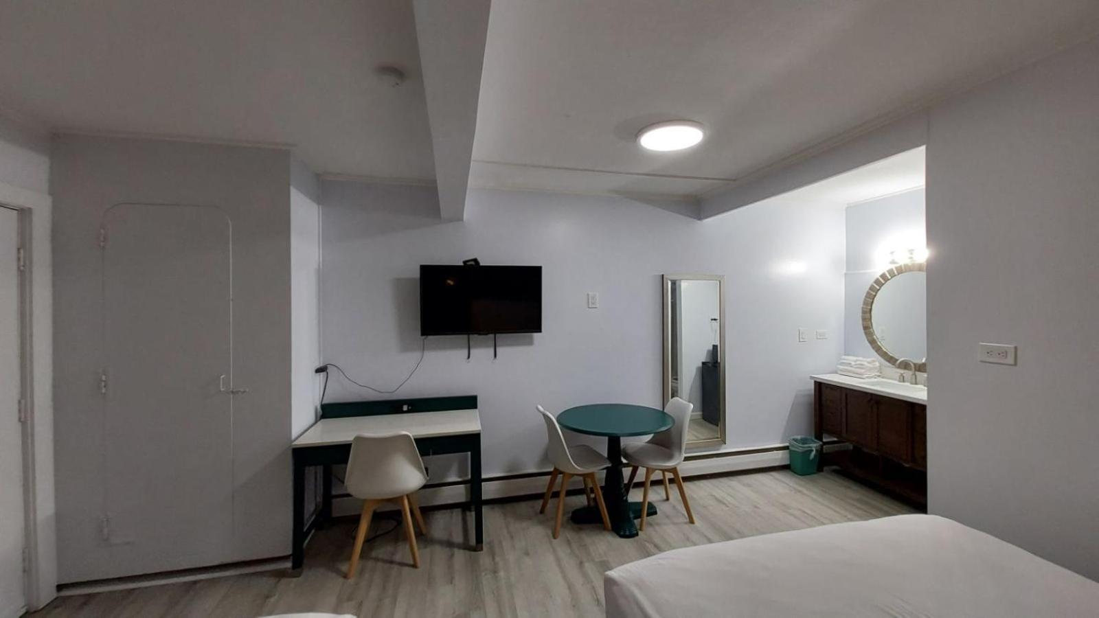 Village Motel photo 18