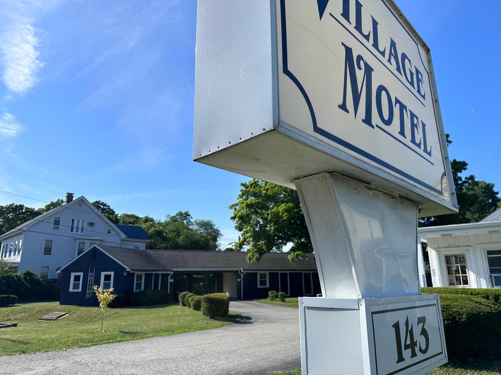 Village Motel photo 41