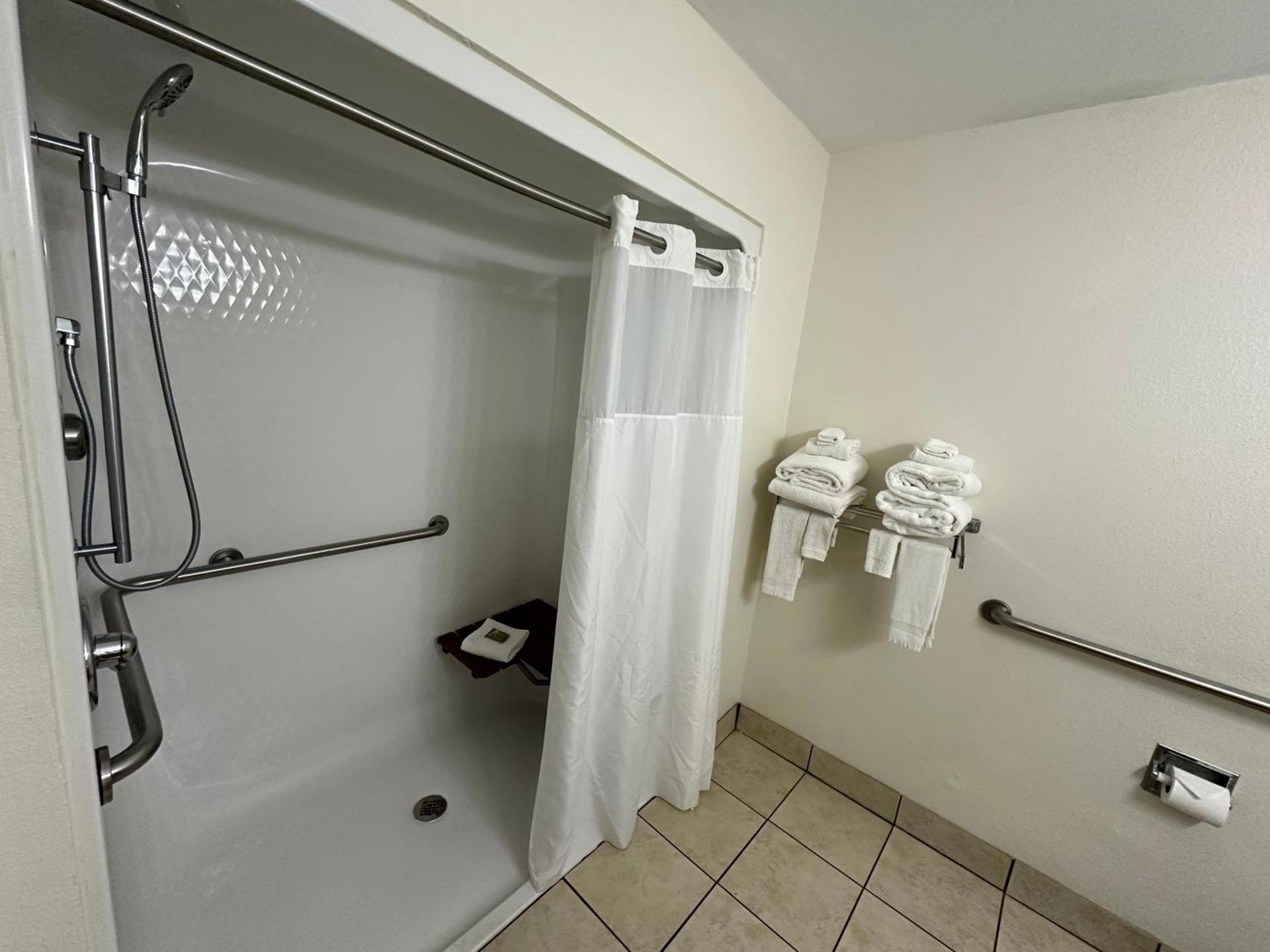 Country Inn & Suites by Radisson, Murrells Inlet, SC photo 35