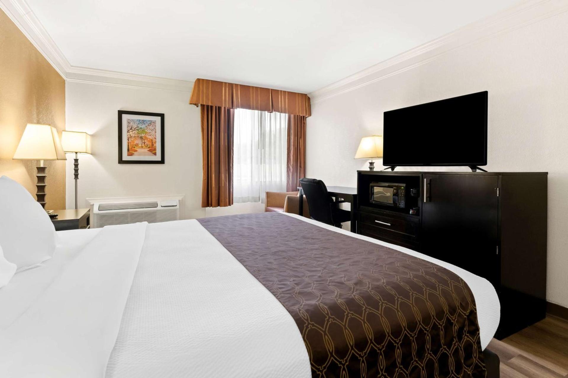 Best Western Riverside Inn photo 5