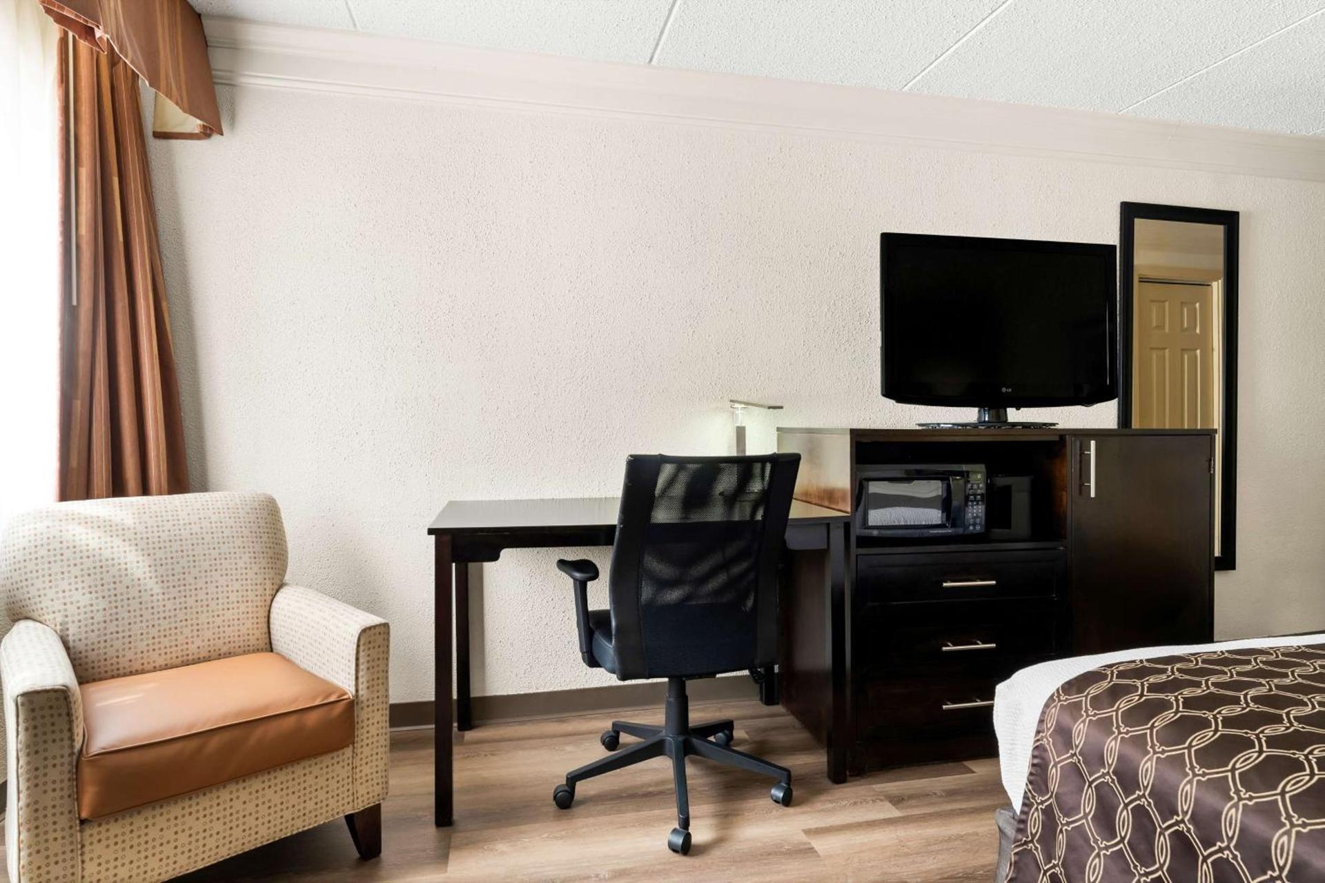 Best Western Riverside Inn photo 11