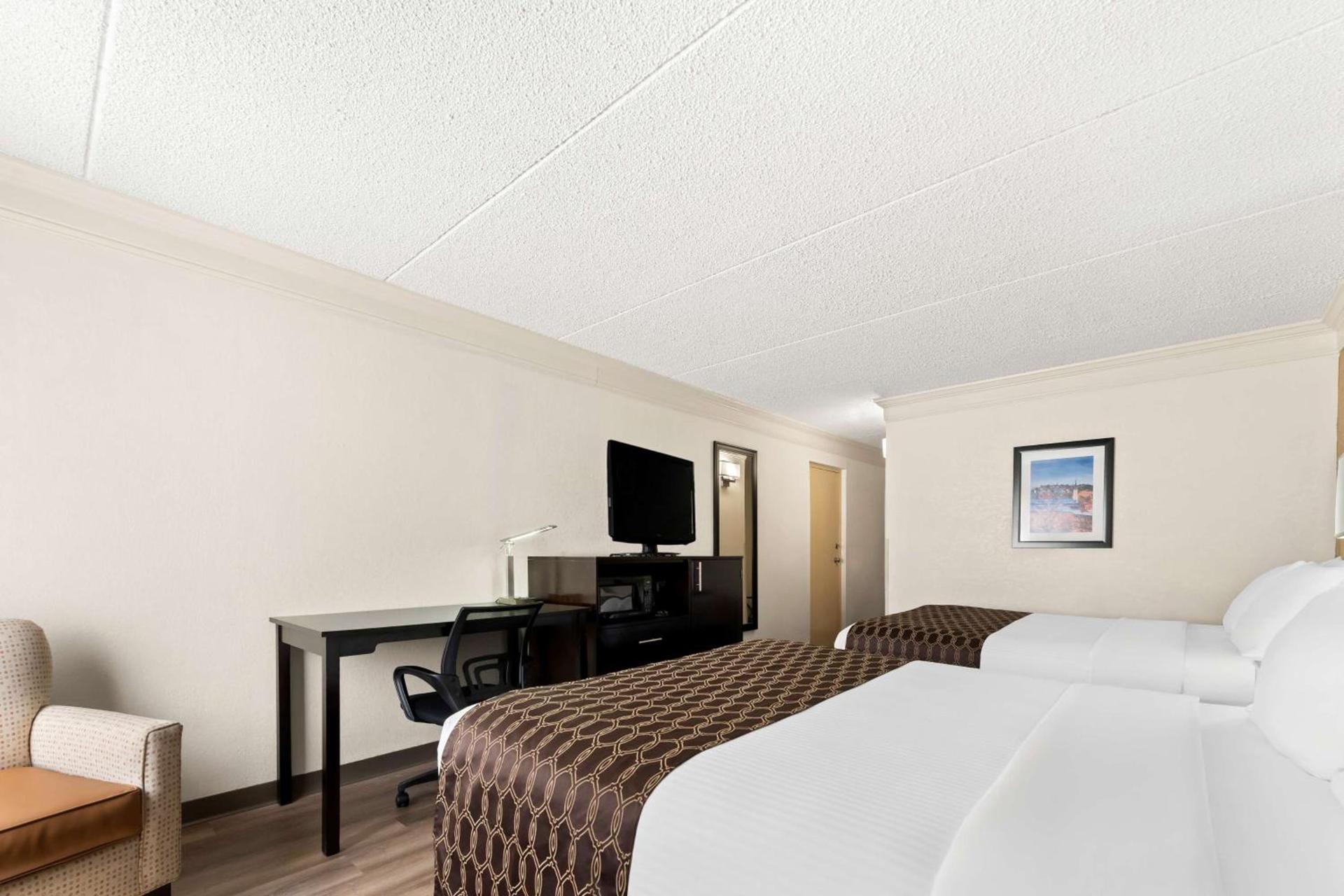 Best Western Riverside Inn photo 13