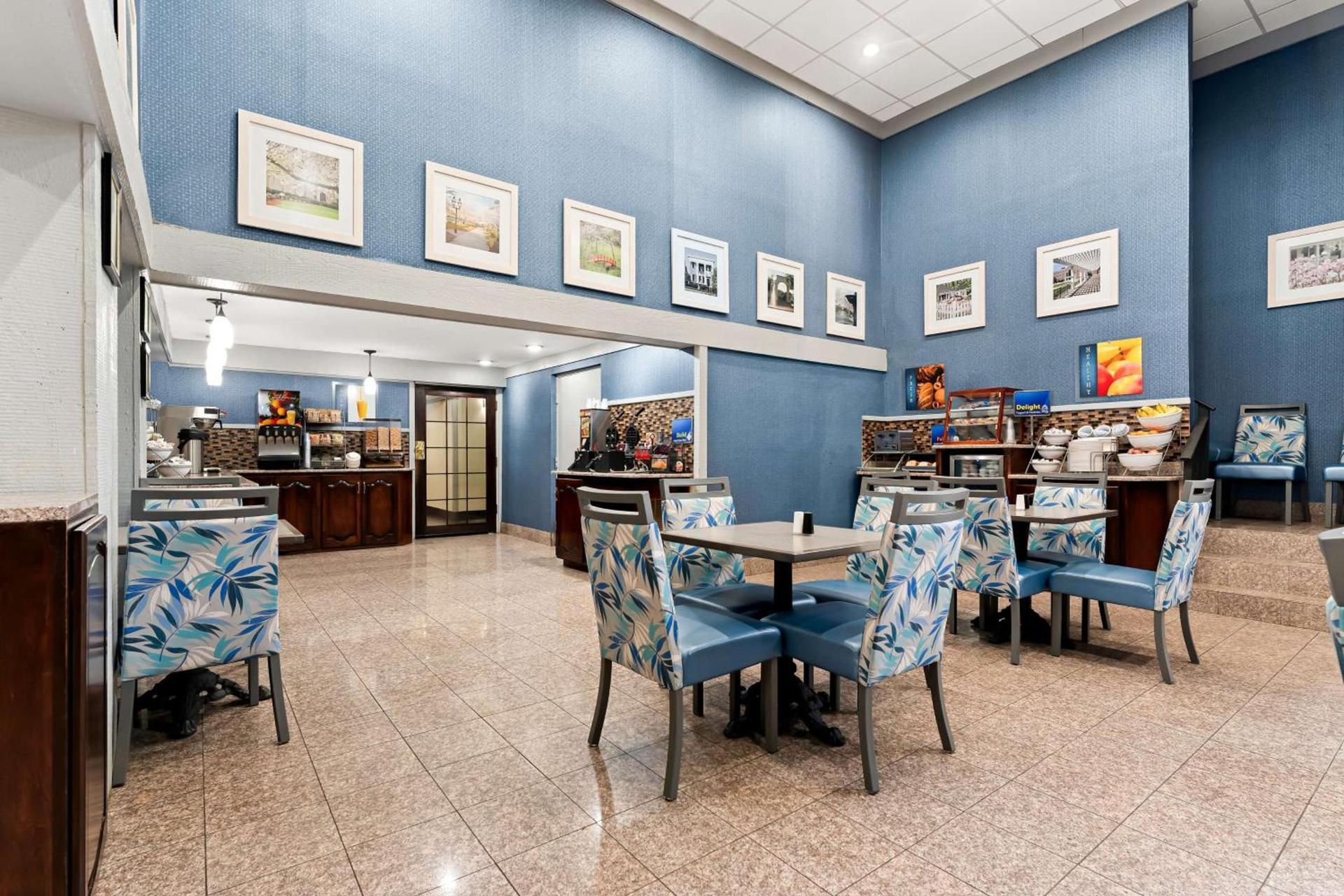 Best Western Riverside Inn photo 17
