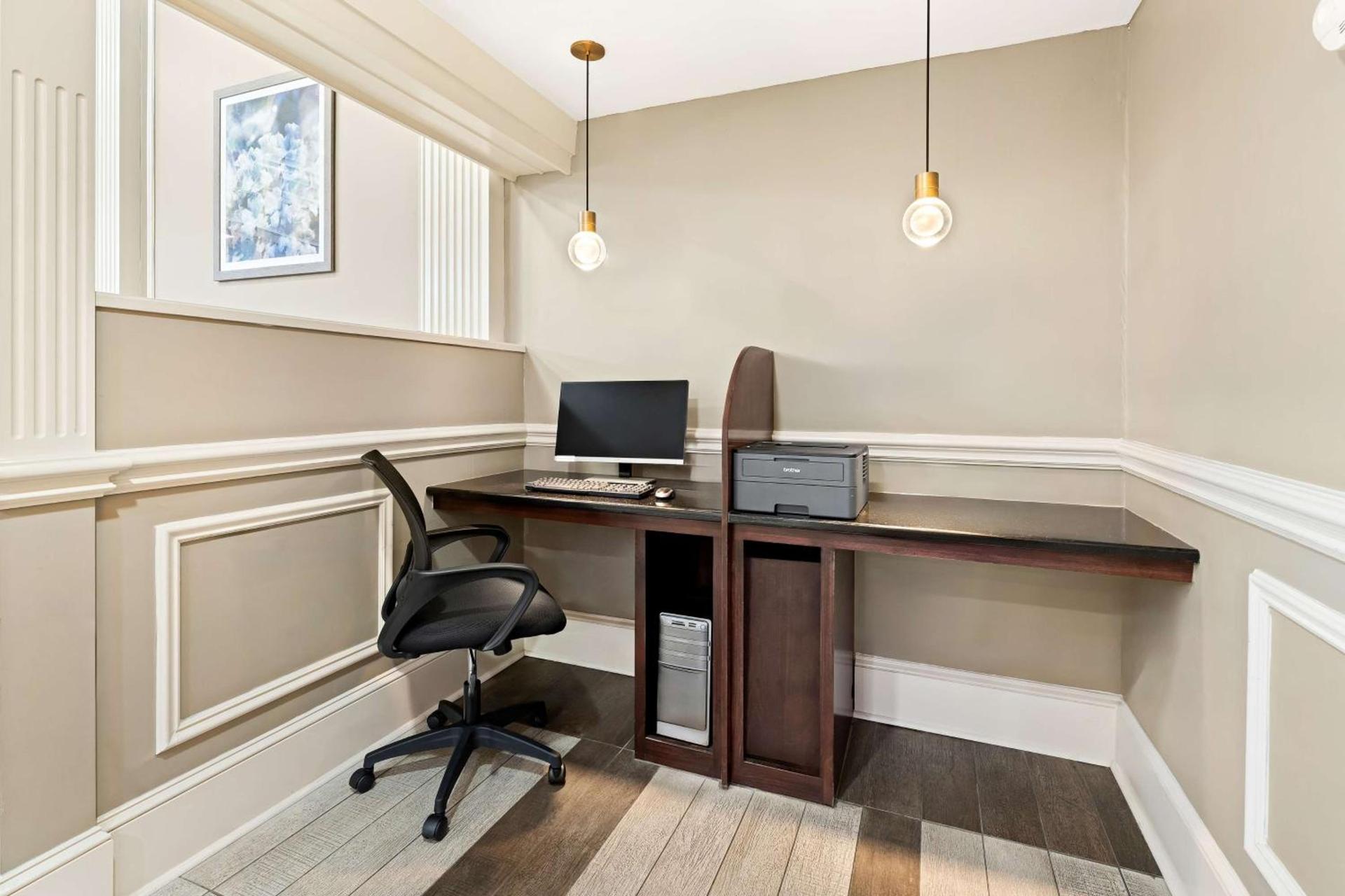 Best Western Riverside Inn photo 24