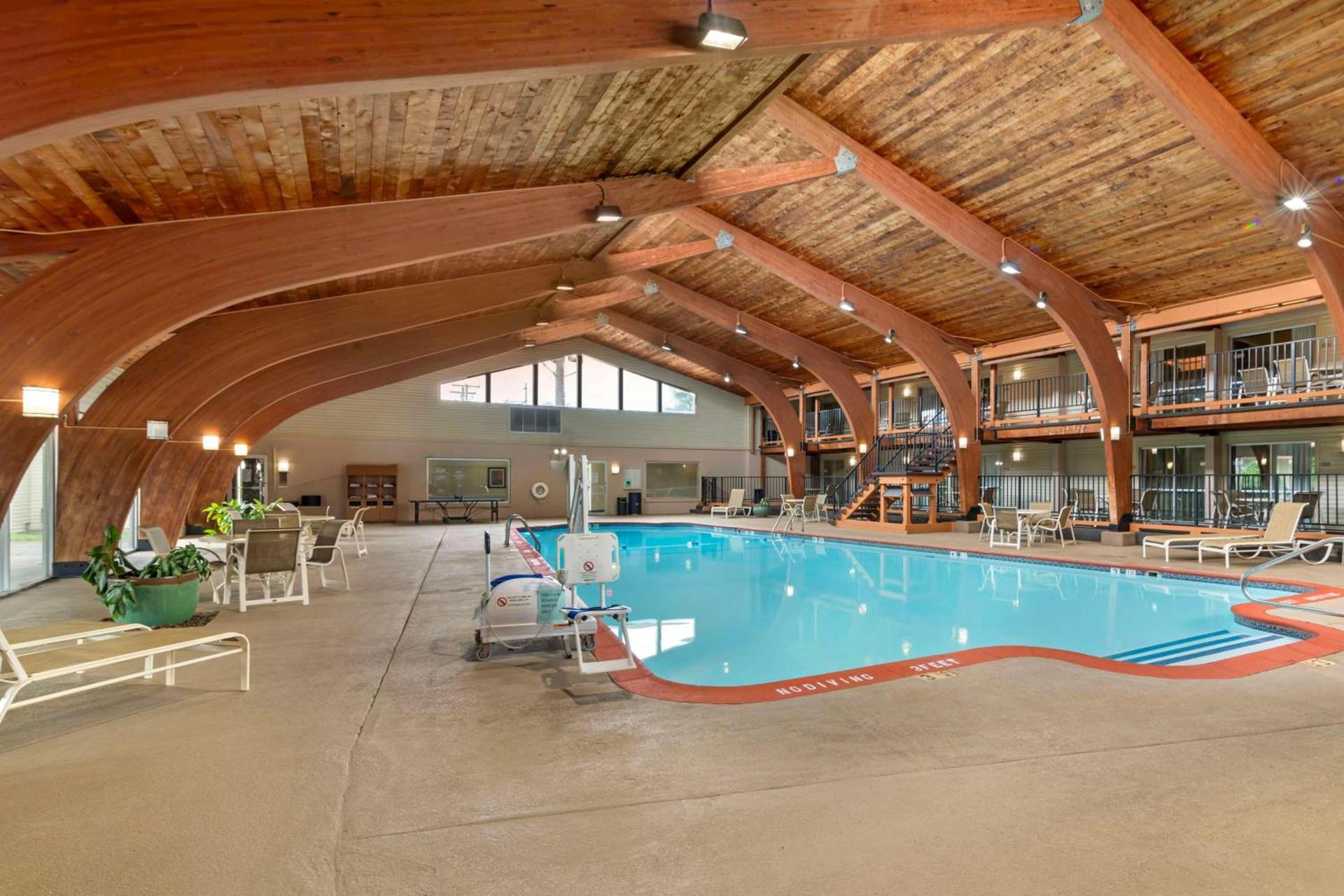 Best Western Plus Plattsburgh photo 6