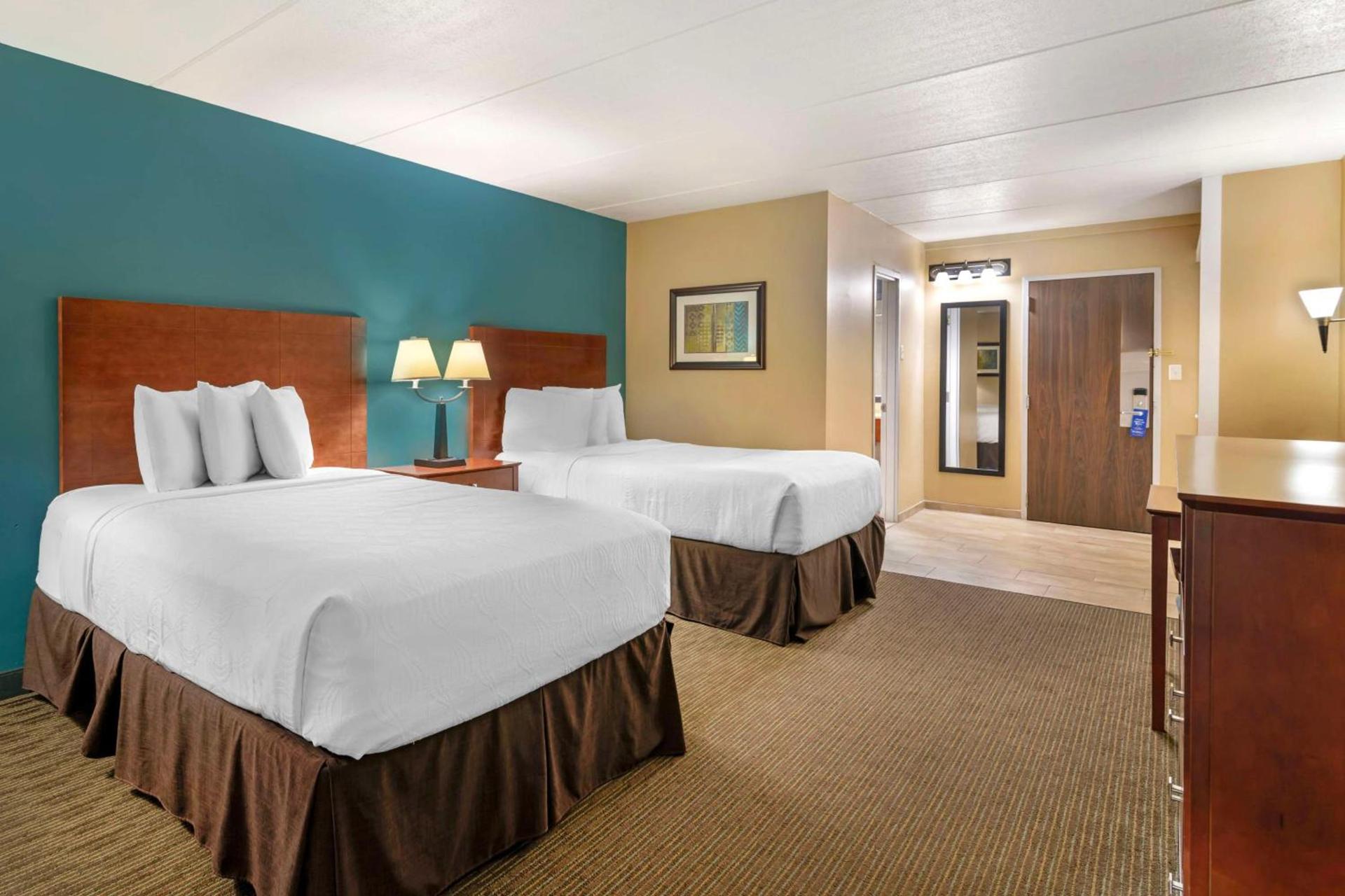 Best Western Plus Plattsburgh photo 22