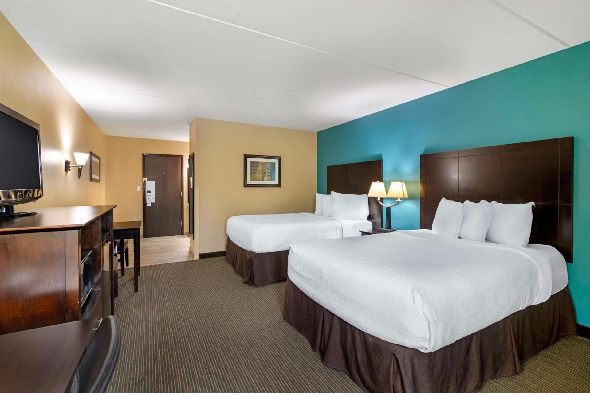 Best Western Plus Plattsburgh photo 25