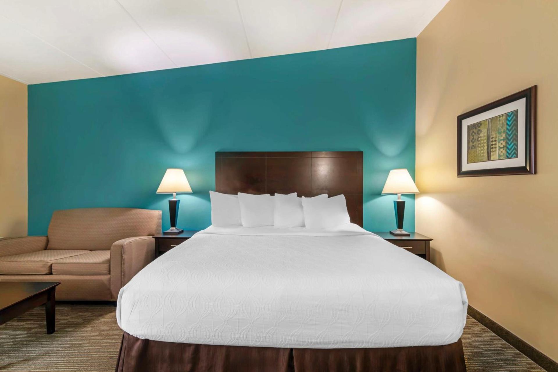 Best Western Plus Plattsburgh photo 29