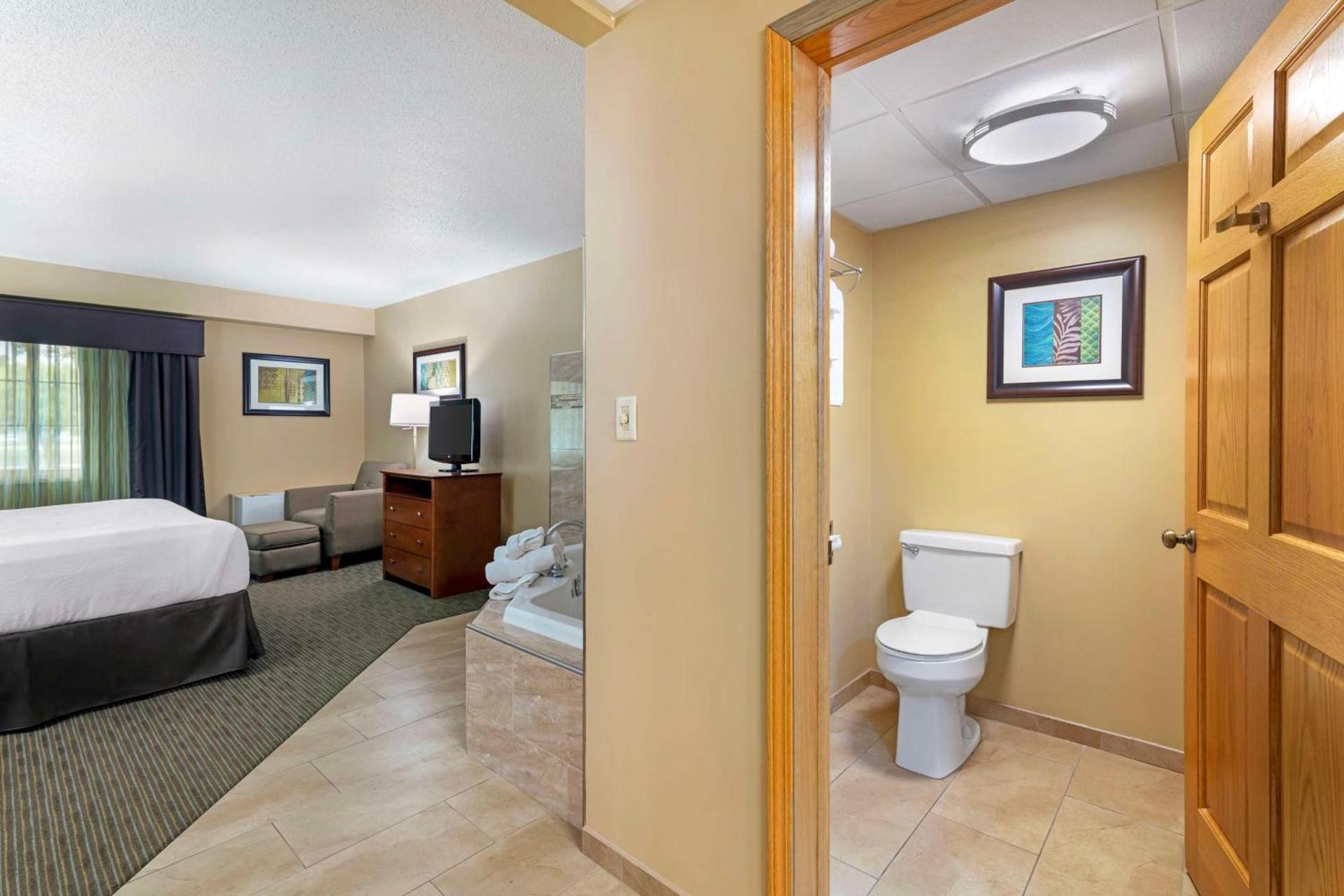 Best Western Plus Plattsburgh photo 51