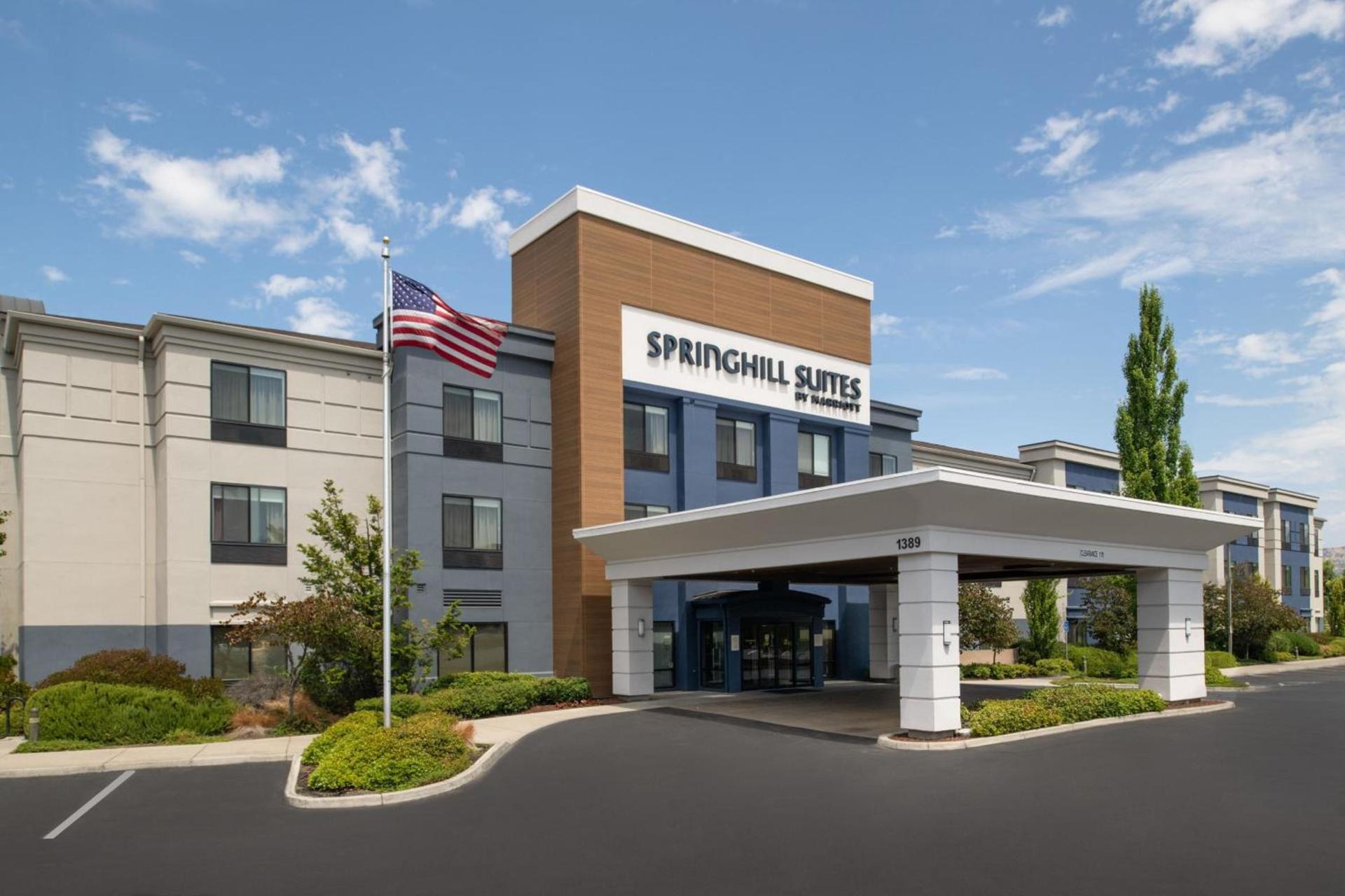SpringHill Suites by Marriott Medford photo 1