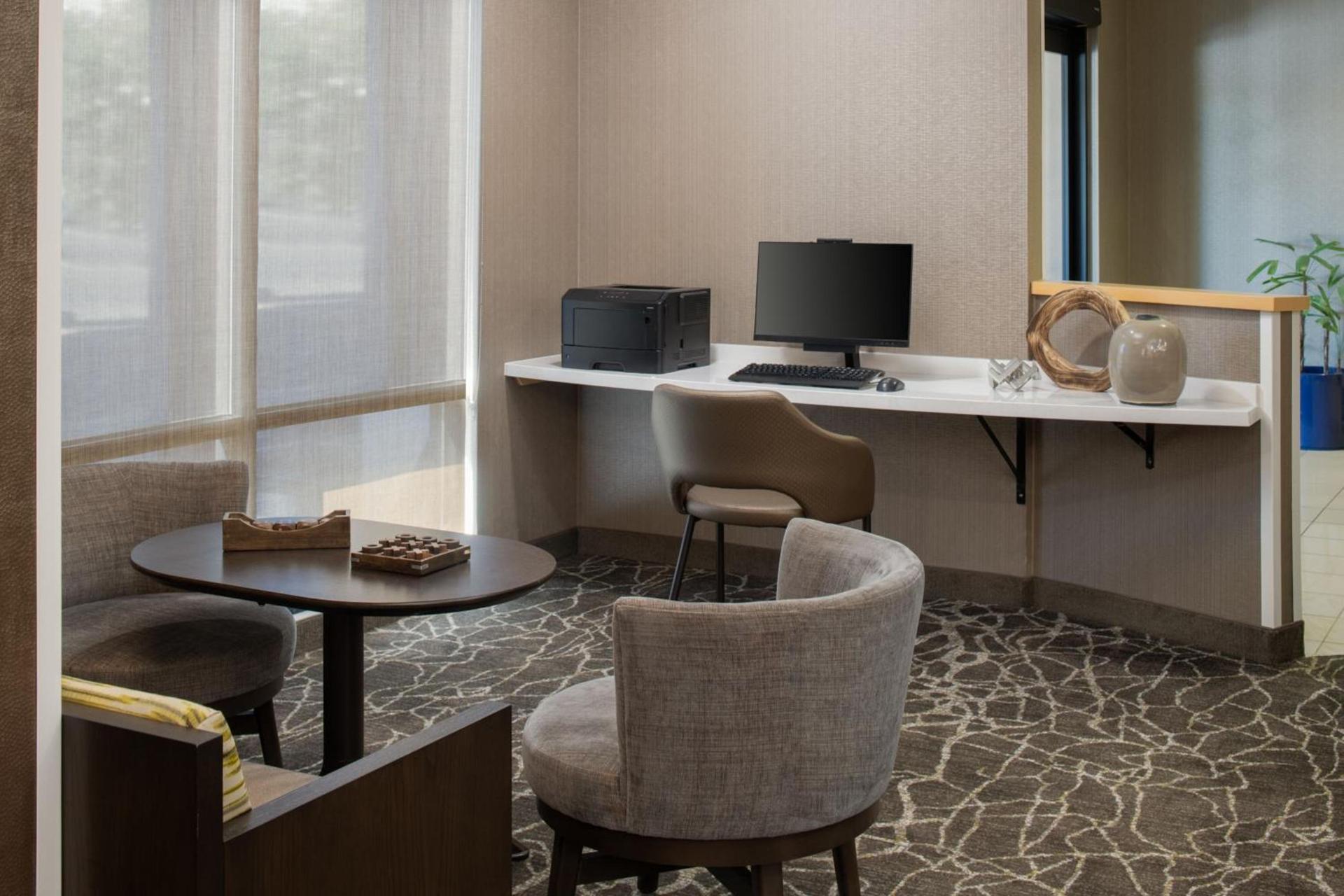SpringHill Suites by Marriott Medford photo 23
