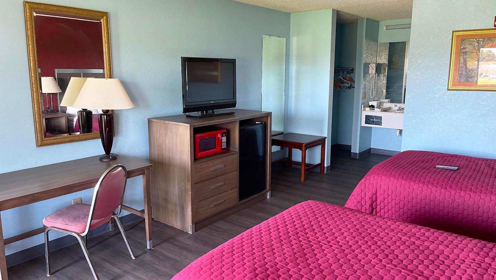 Mayfair Inn photo 10