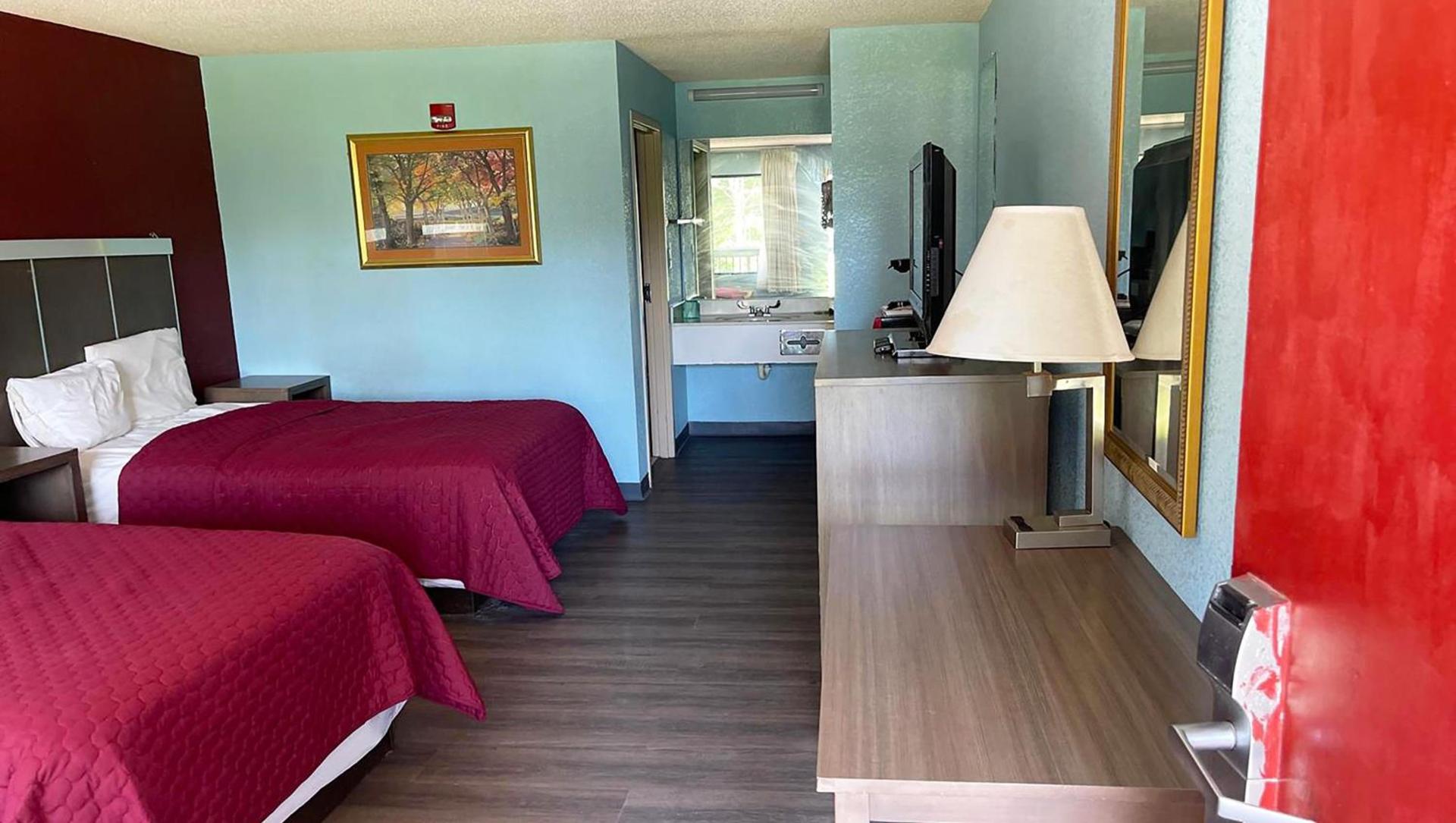 Mayfair Inn photo 15