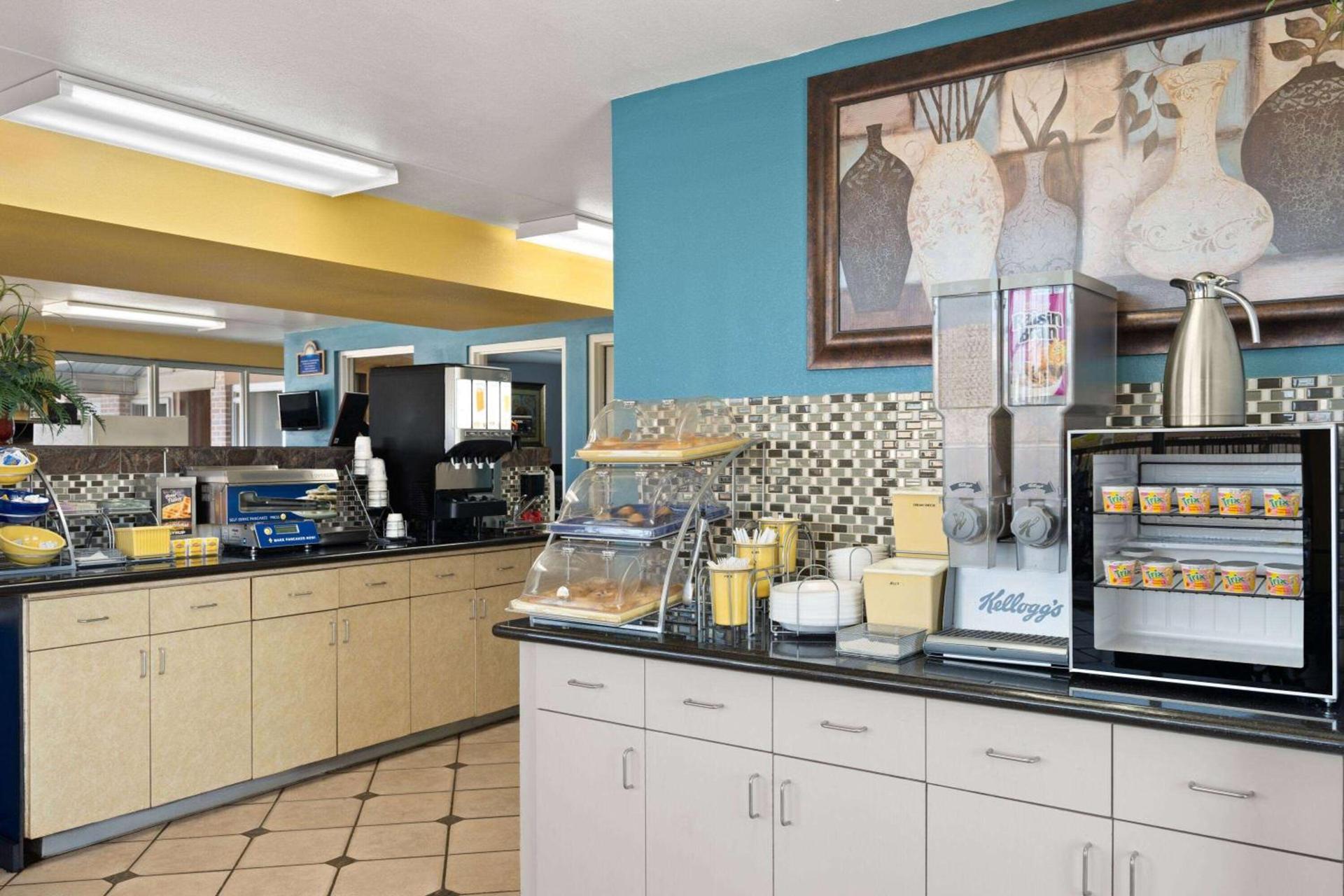 Days Inn by Wyndham Conway photo 76