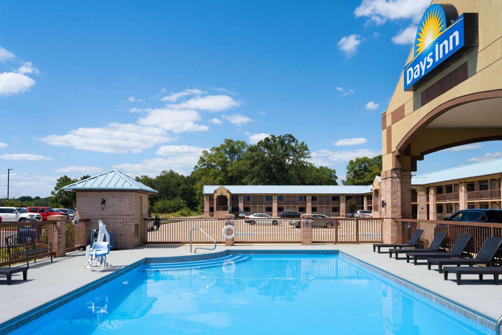 Days Inn by Wyndham Conway photo 6