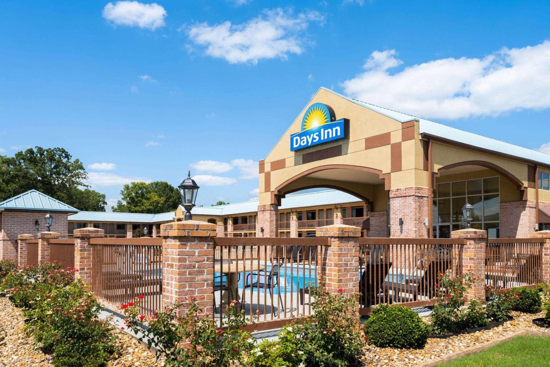 Days Inn by Wyndham Conway photo 2