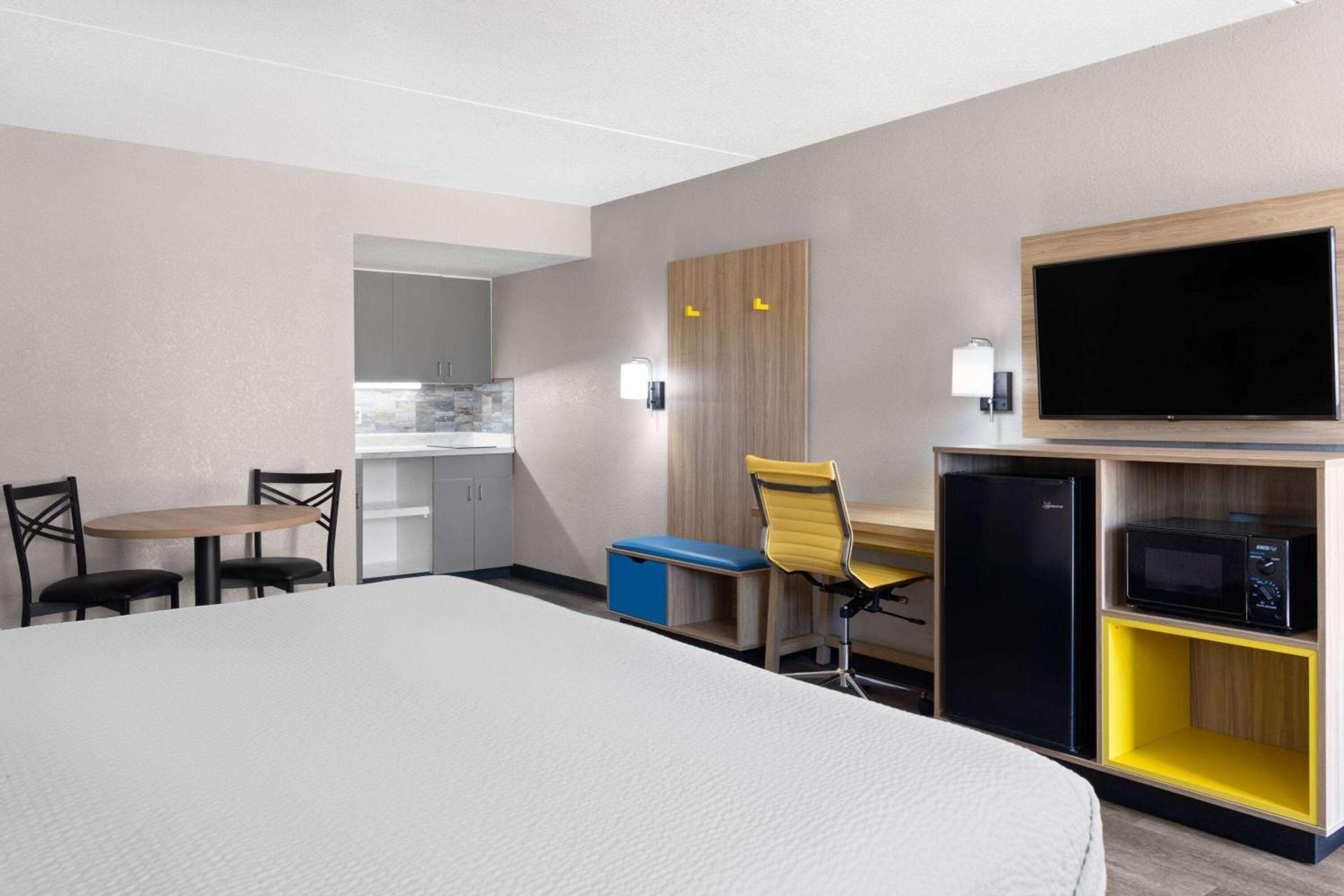 Days Inn by Wyndham Conway photo 7