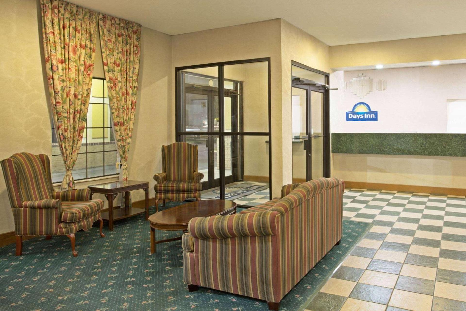 Days Inn by Wyndham Hammond photo 3