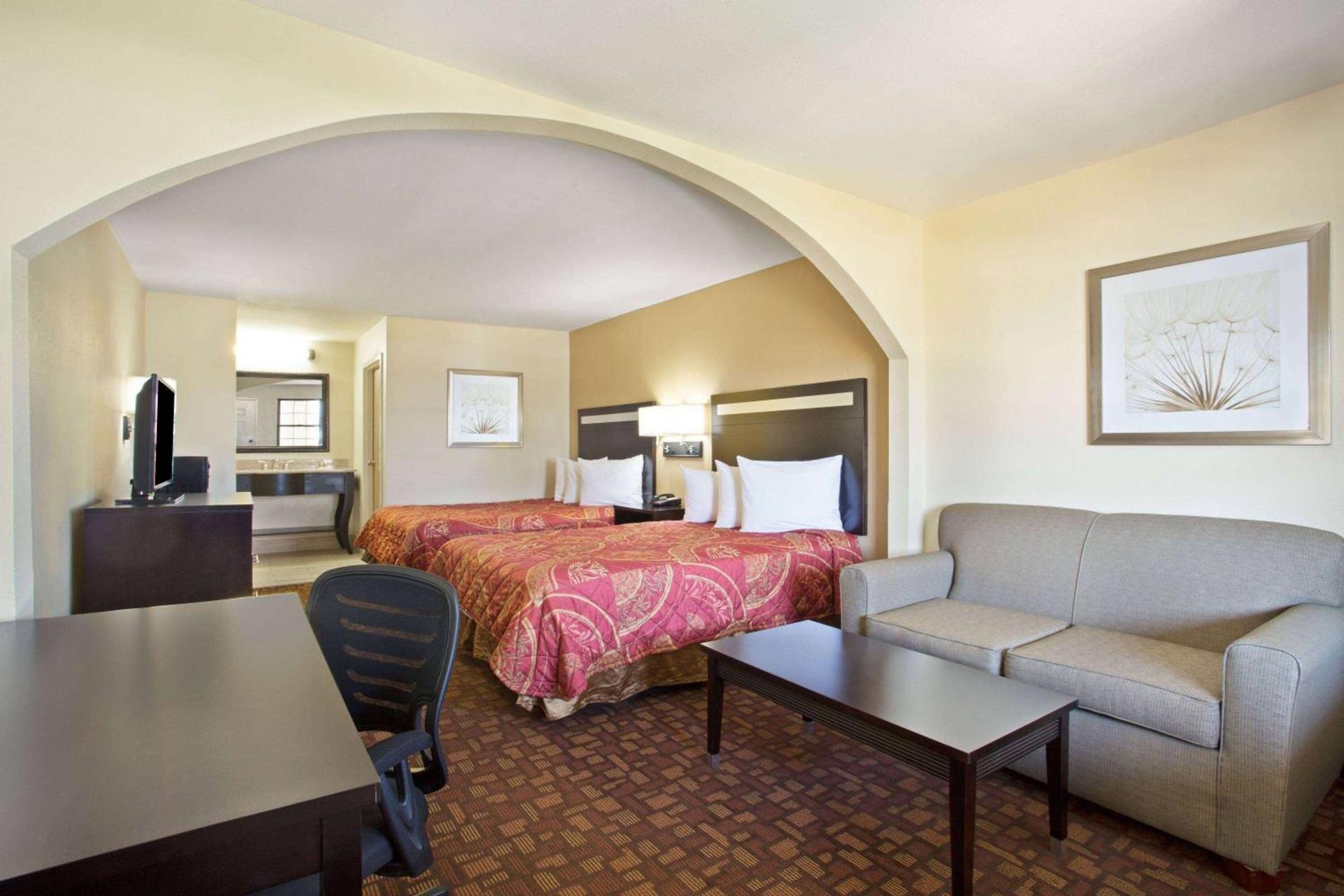 Days Inn by Wyndham Hammond photo 13