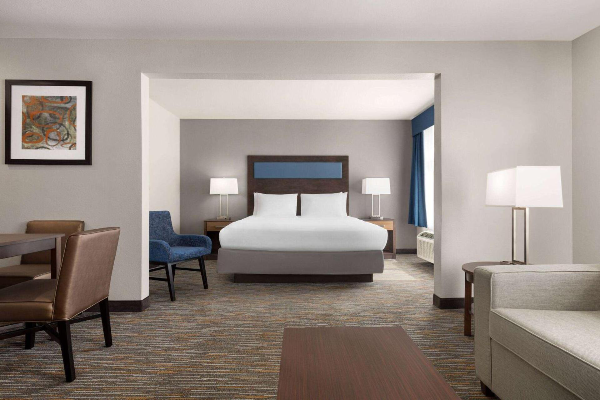 Wingate By Wyndham Southport photo 22
