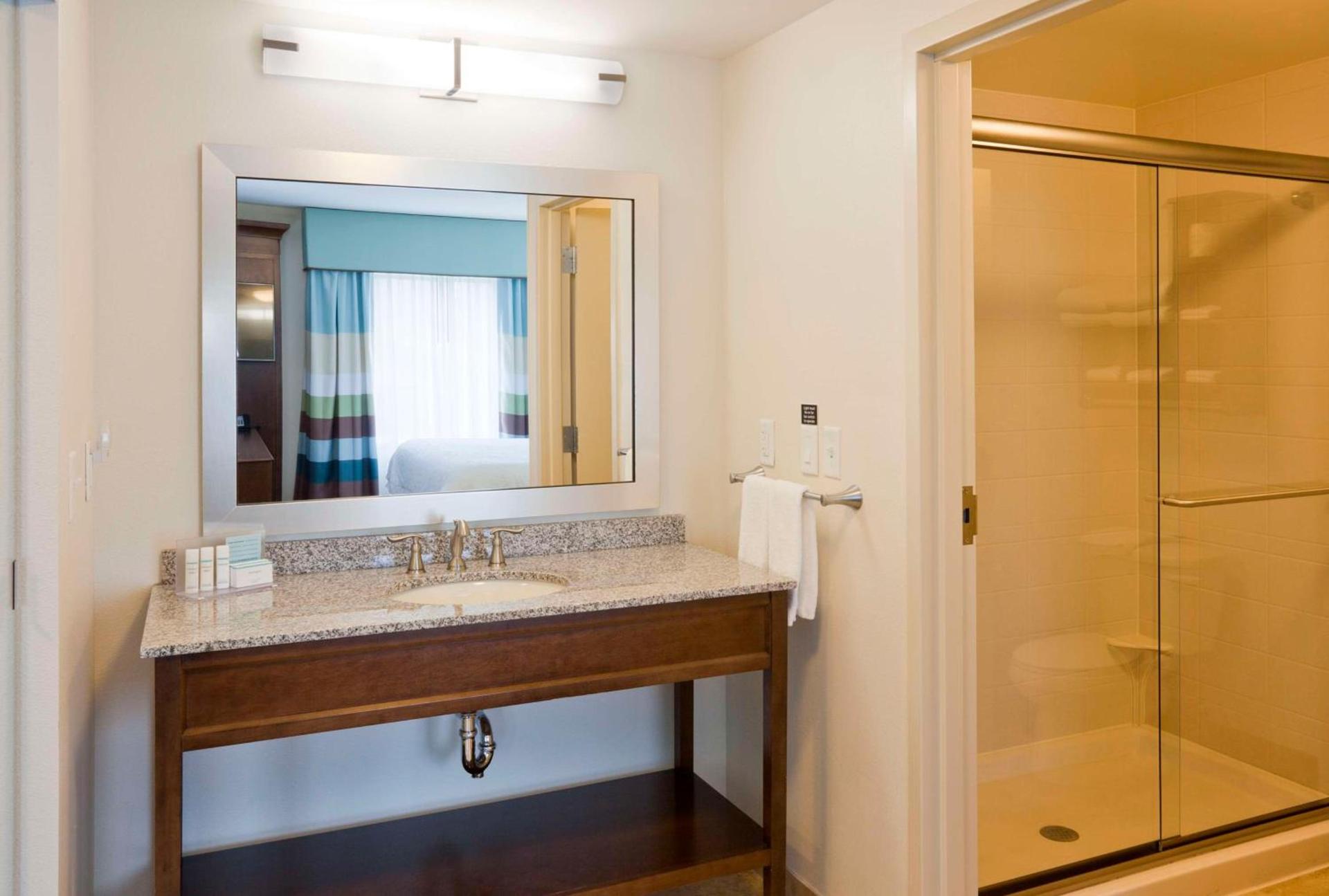 Hampton Inn & Suites Minneapolis West/ Minnetonka photo 24