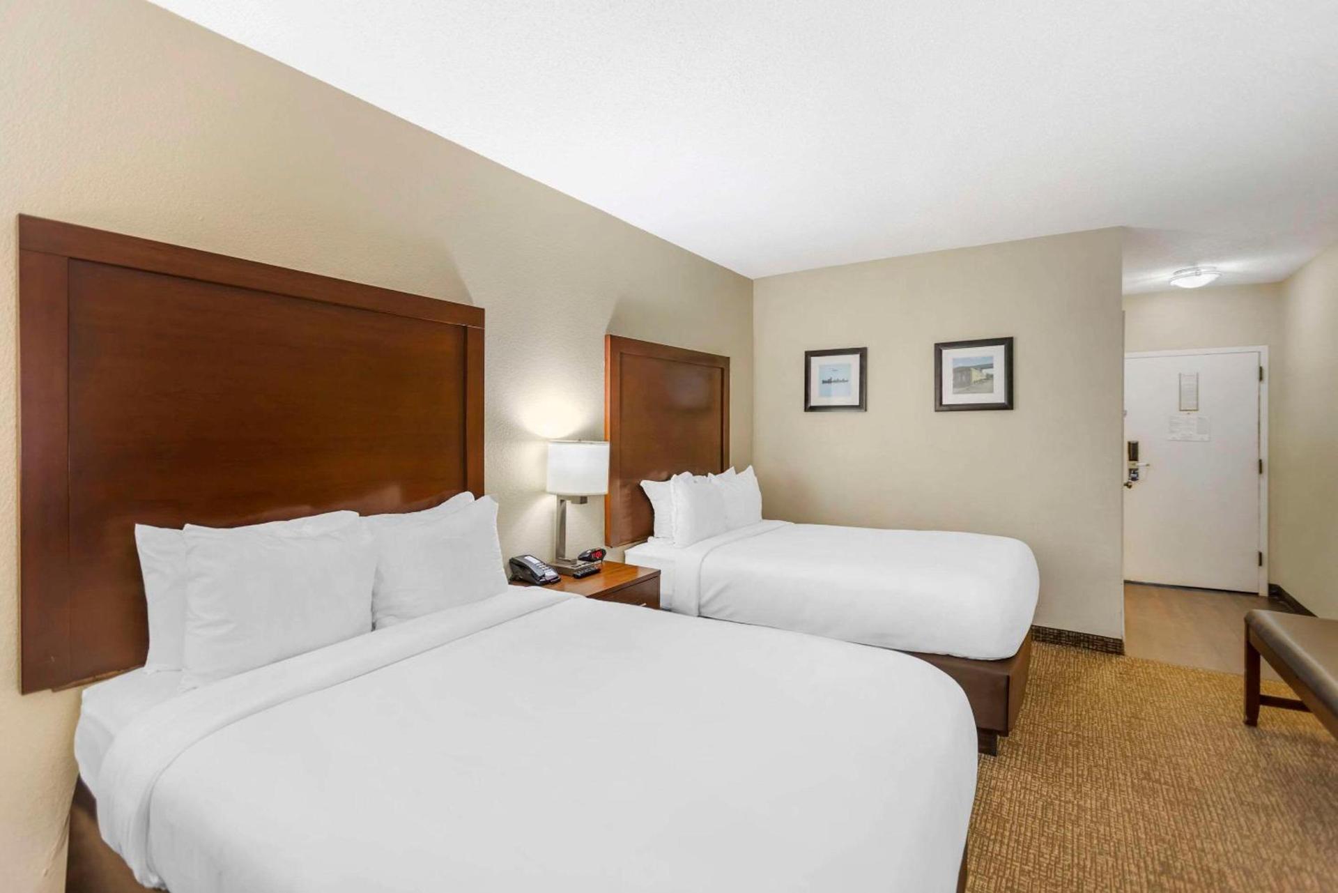 Comfort Inn Meridian - Bonita Lakes photo 21