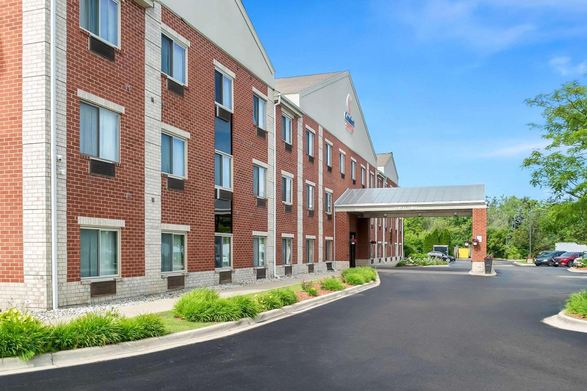 Comfort Suites Southfield-Detroit photo 5
