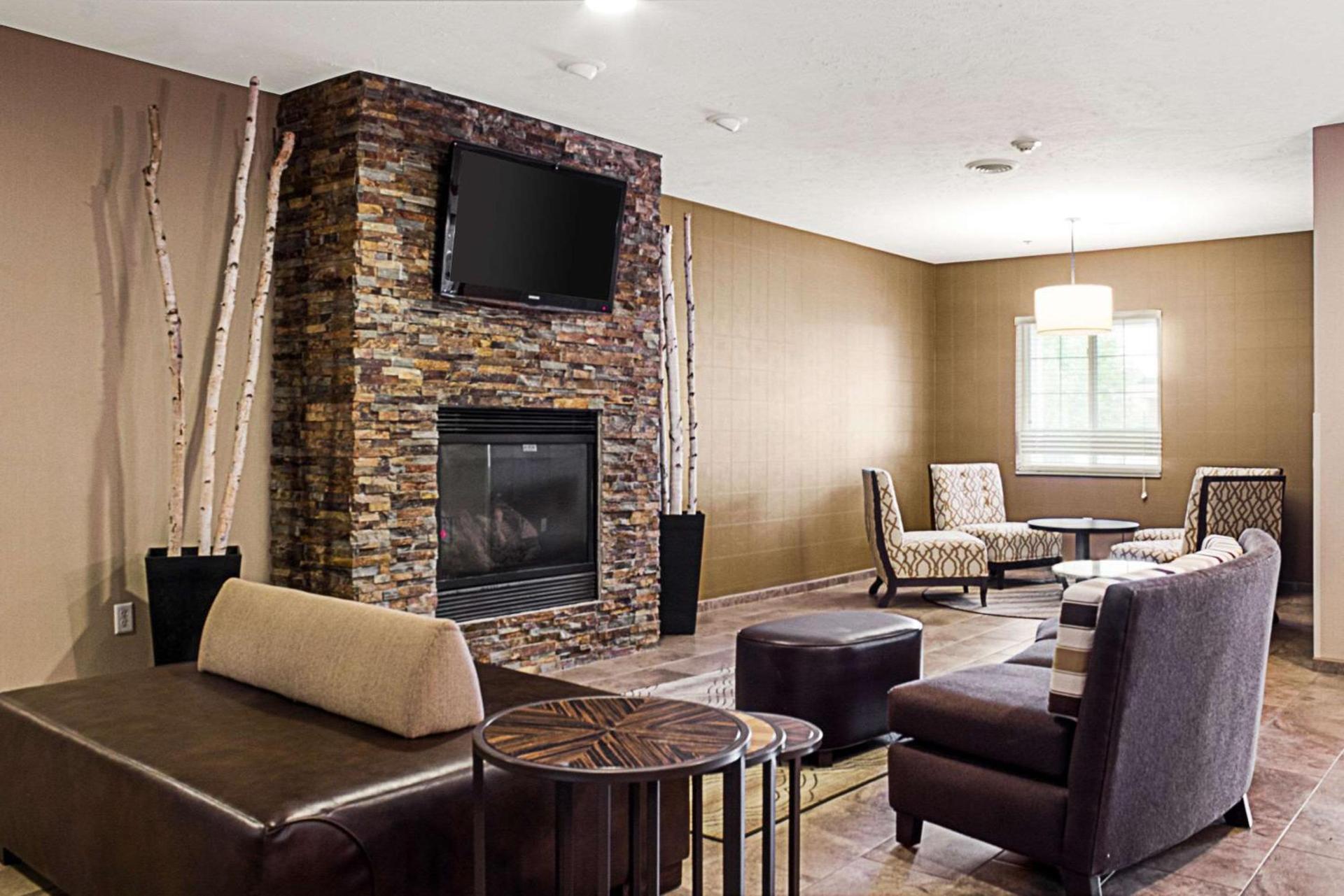 MainStay Suites Fargo - I-94 Medical Center photo 6
