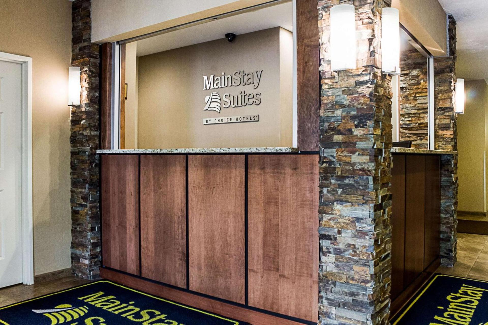 MainStay Suites Fargo - I-94 Medical Center photo 5