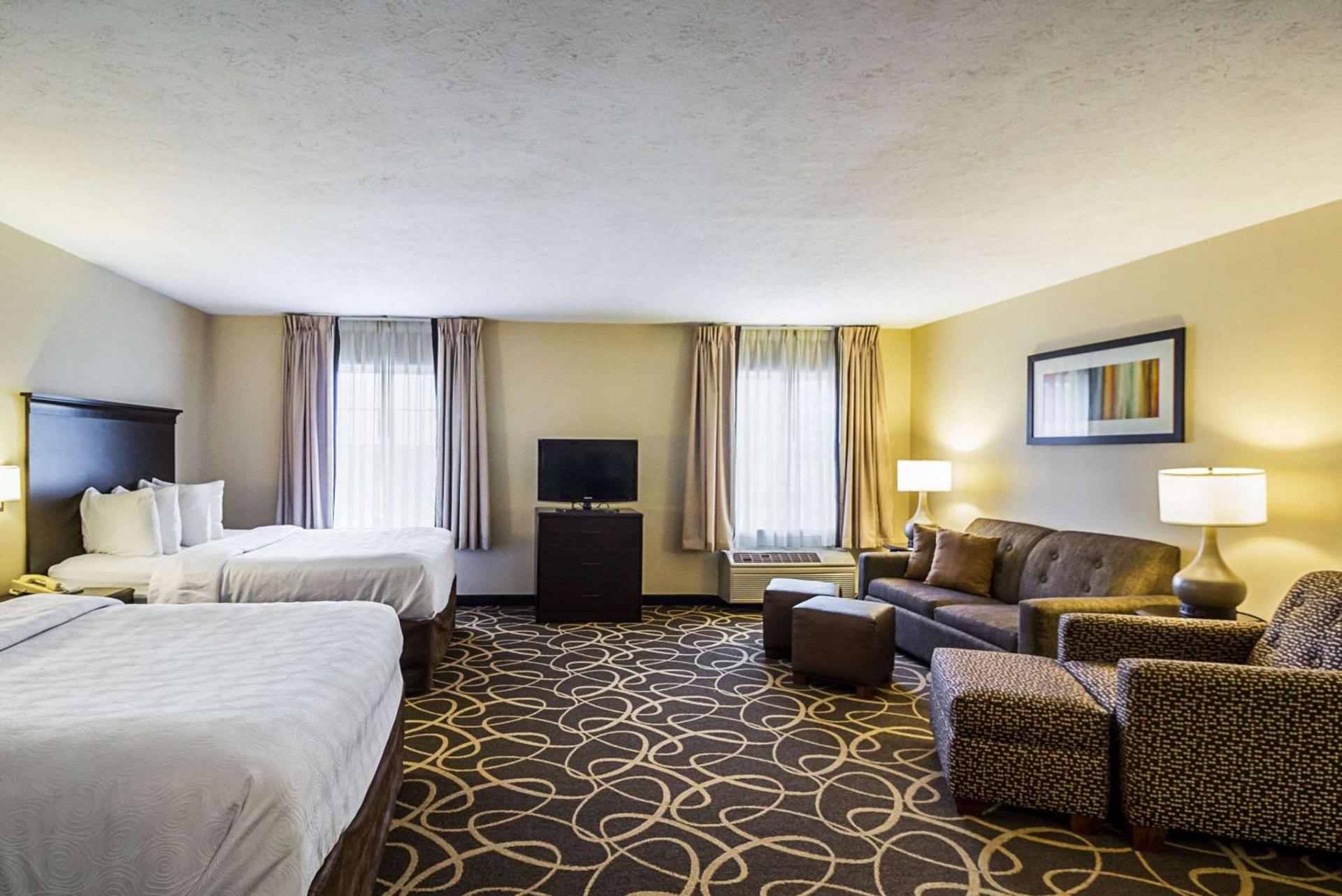 MainStay Suites Fargo - I-94 Medical Center photo 20