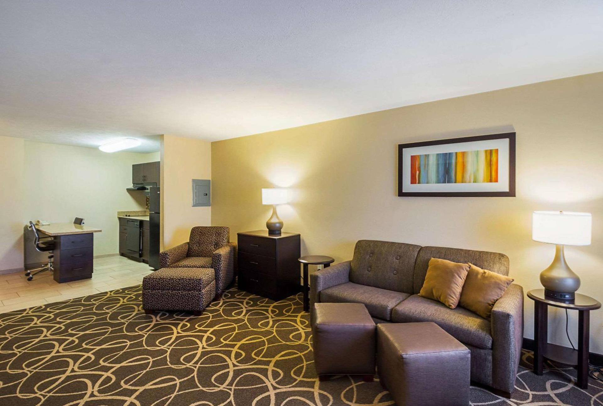 MainStay Suites Fargo - I-94 Medical Center photo 29