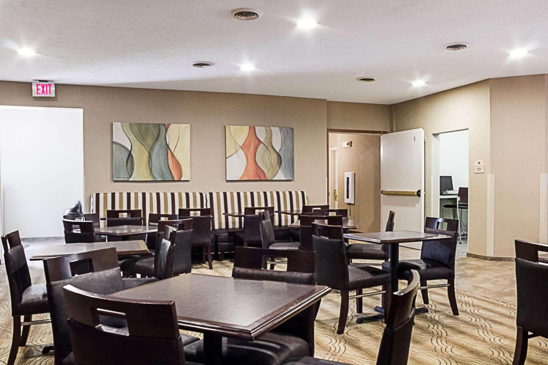 MainStay Suites Fargo - I-94 Medical Center photo 37