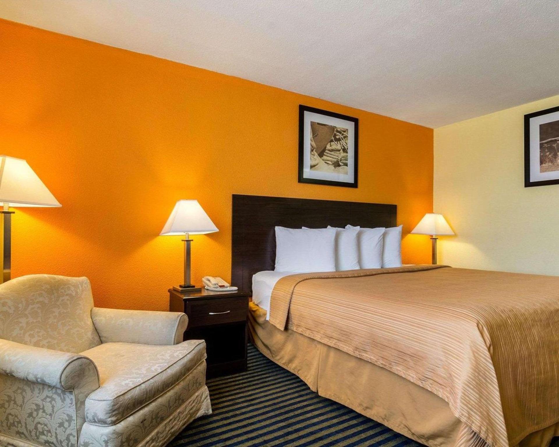 Quality Inn Liberal photo 11