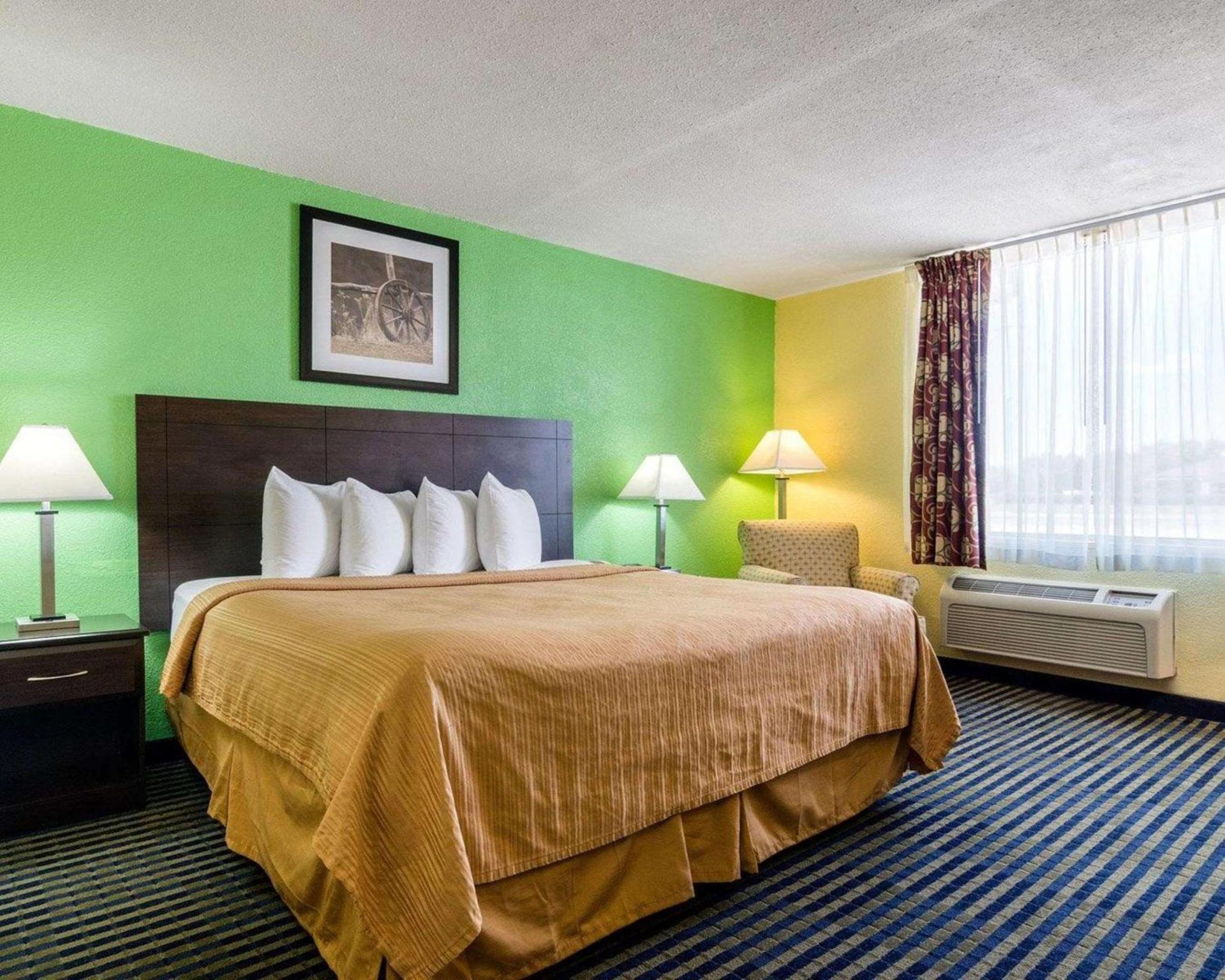 Quality Inn Liberal photo 13