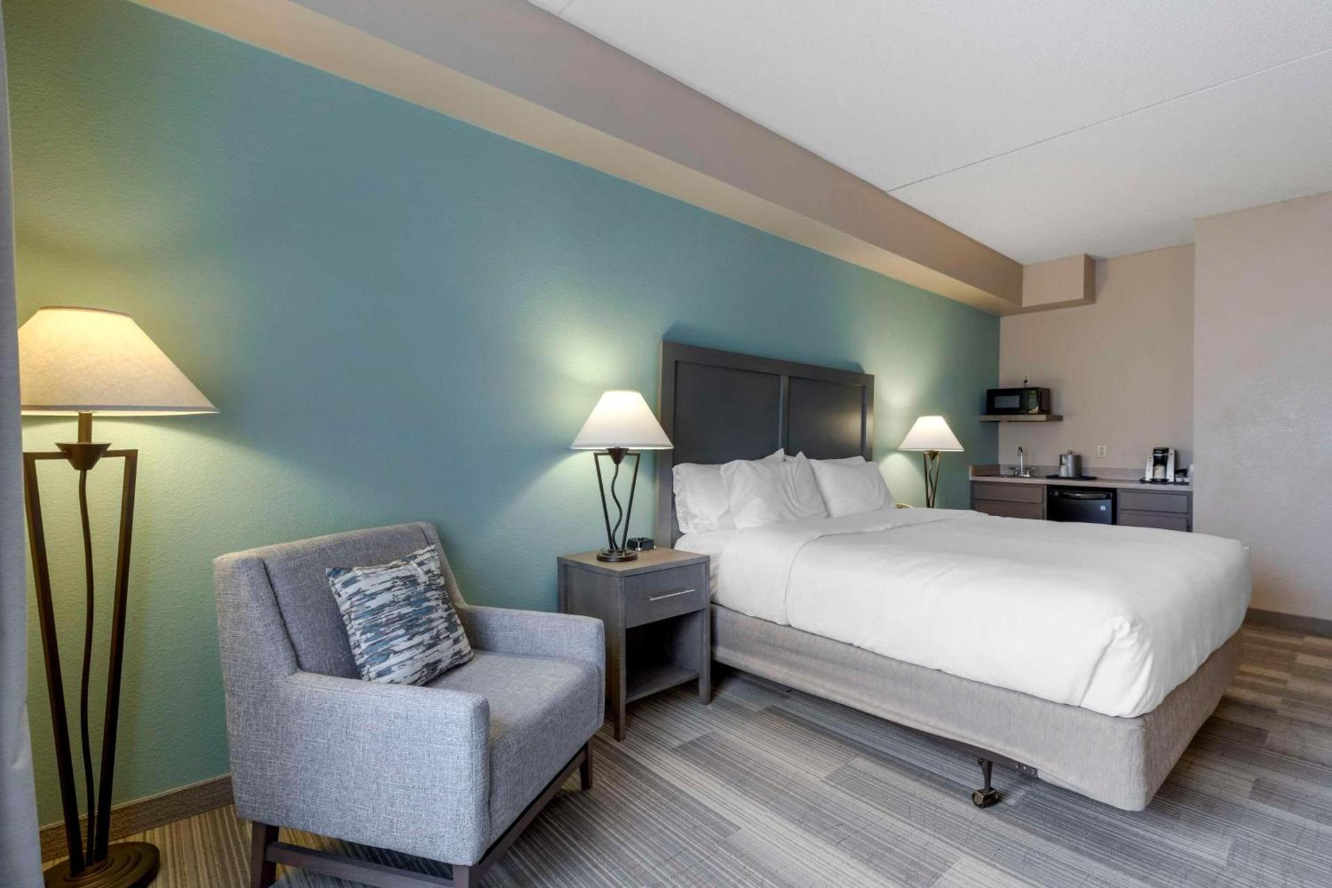 Comfort Inn & Suites Boulder photo 9