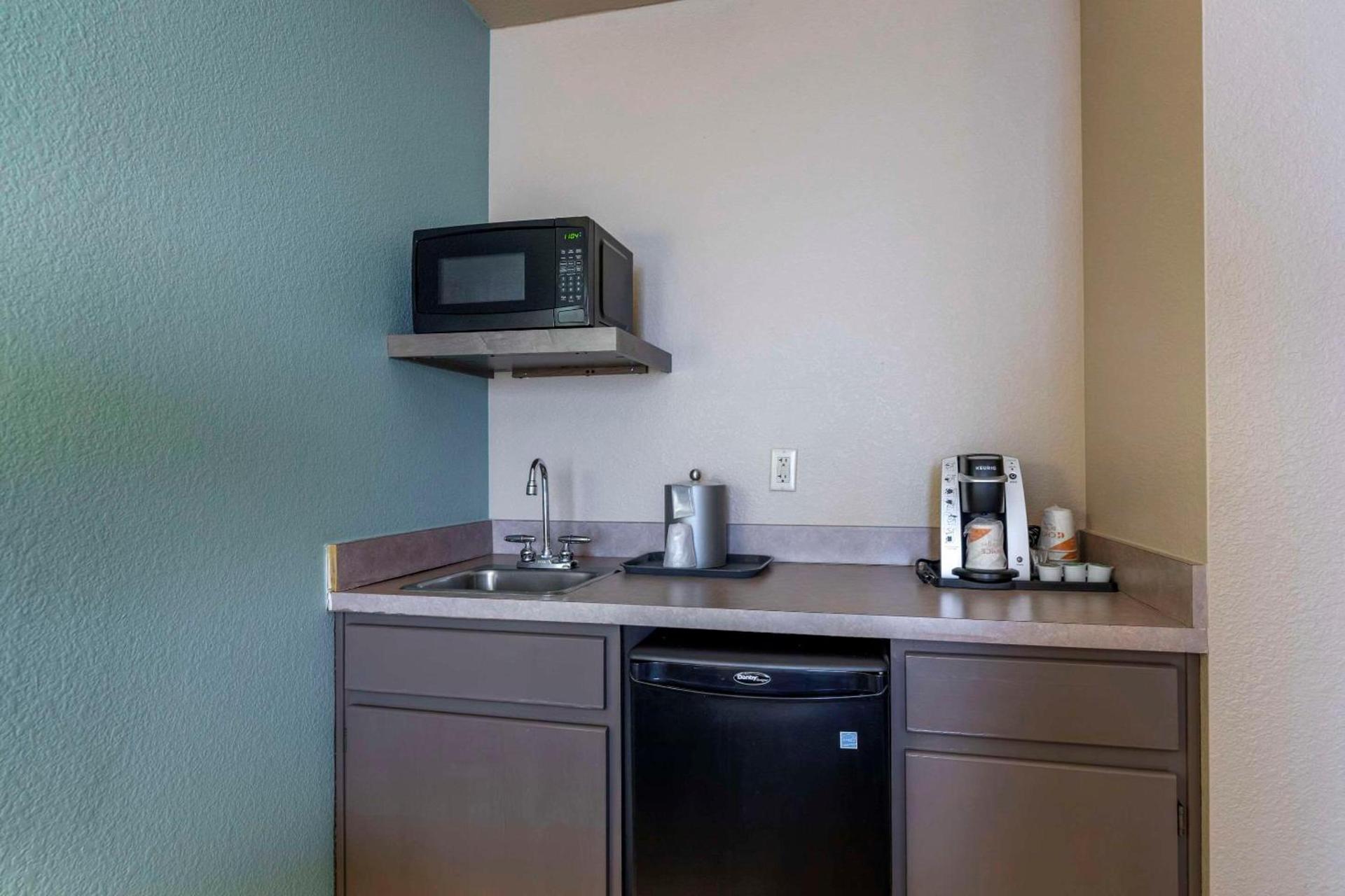 Comfort Inn & Suites Boulder photo 10