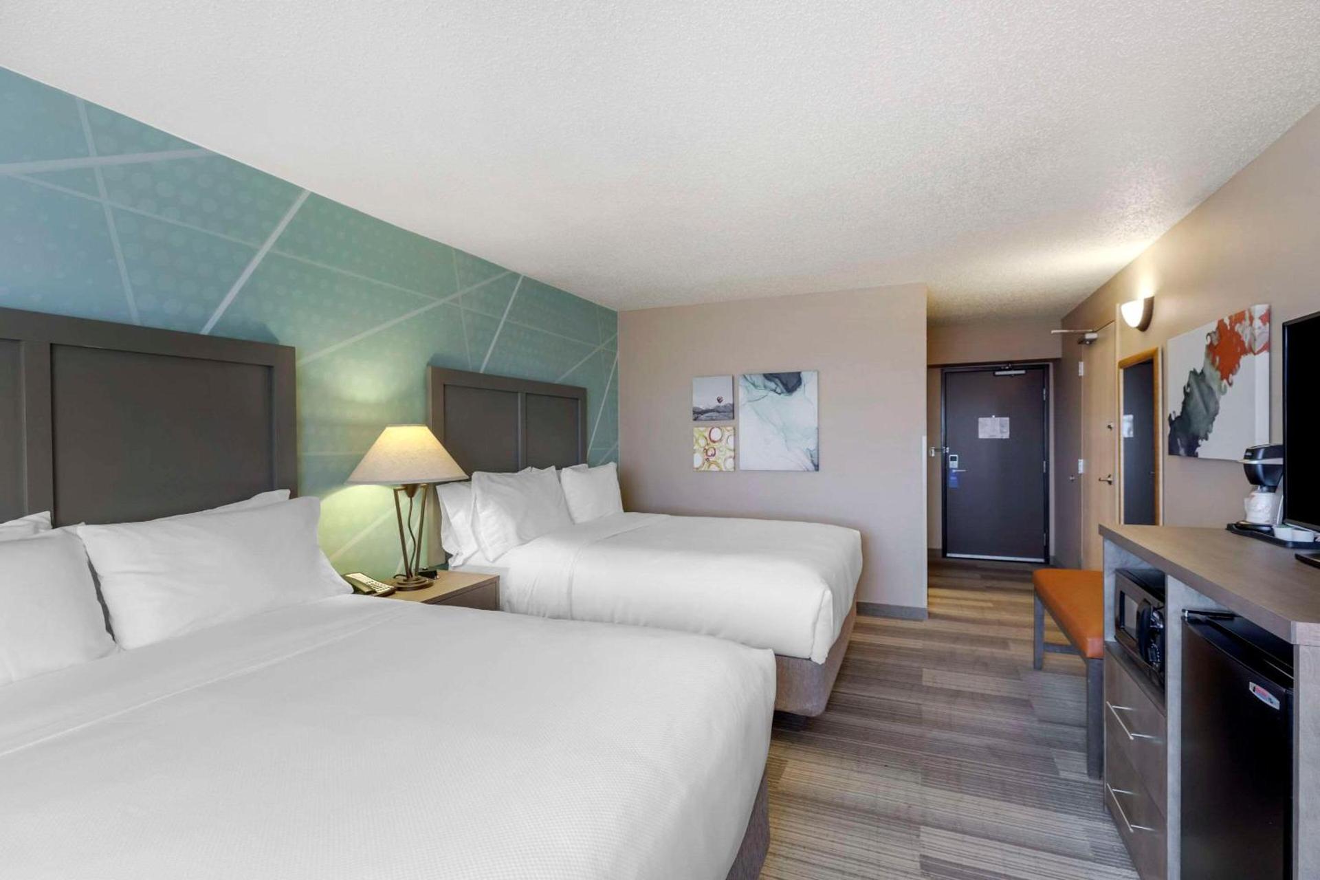 Comfort Inn & Suites Boulder photo 12