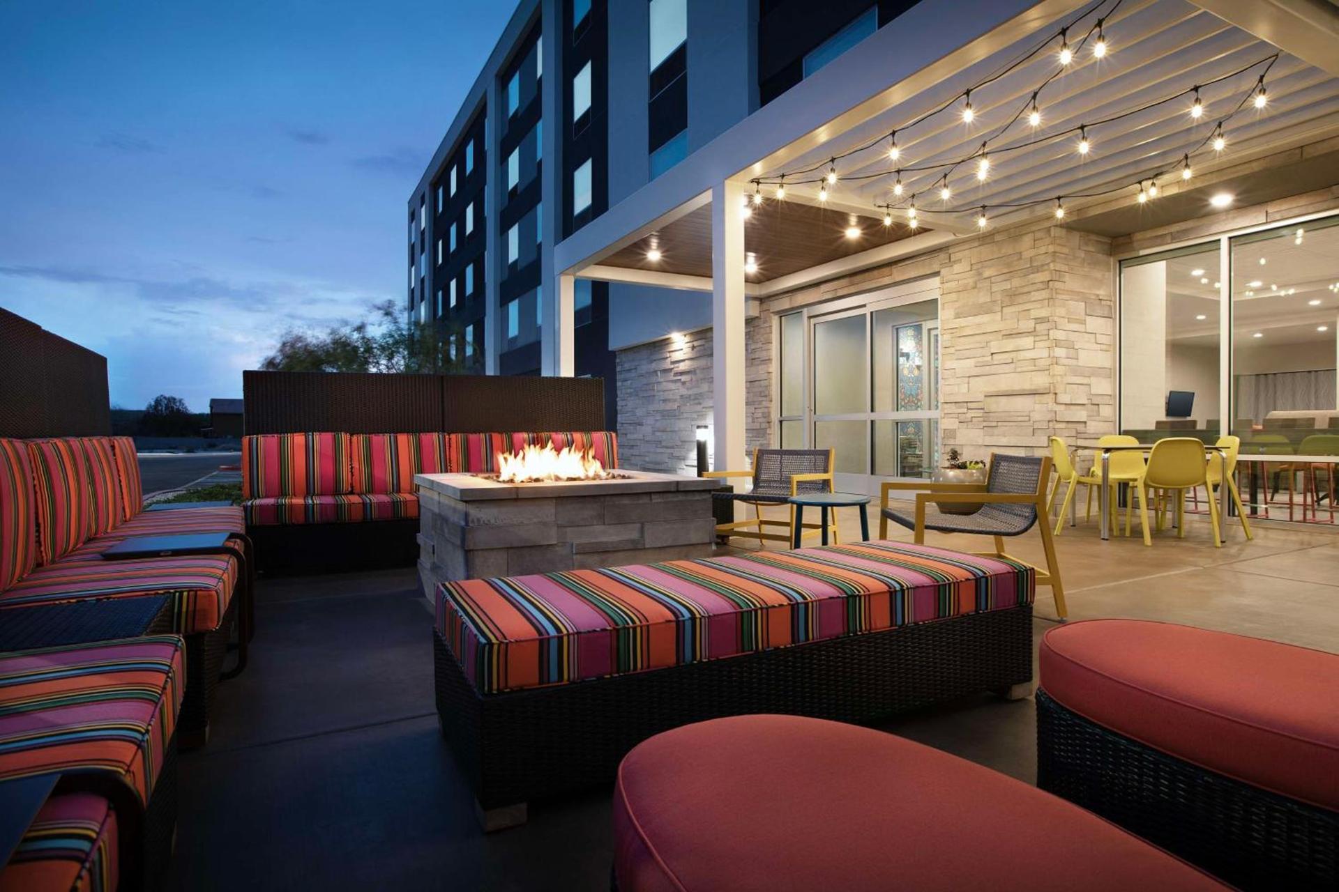 Home2 Suites By Hilton Phoenix North Happy Valley photo 3