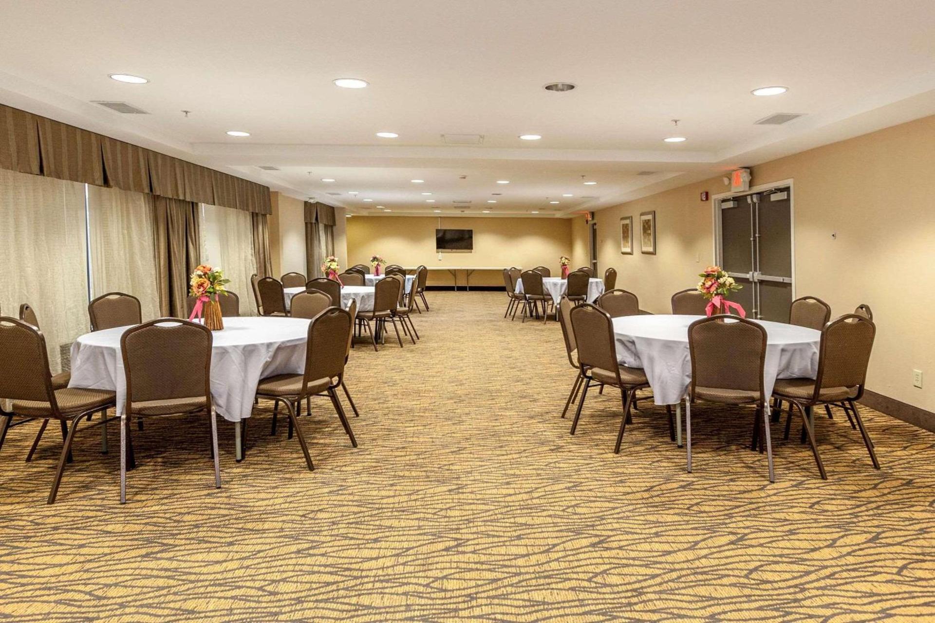 Spark by Hilton Alpharetta Roswell photo 14