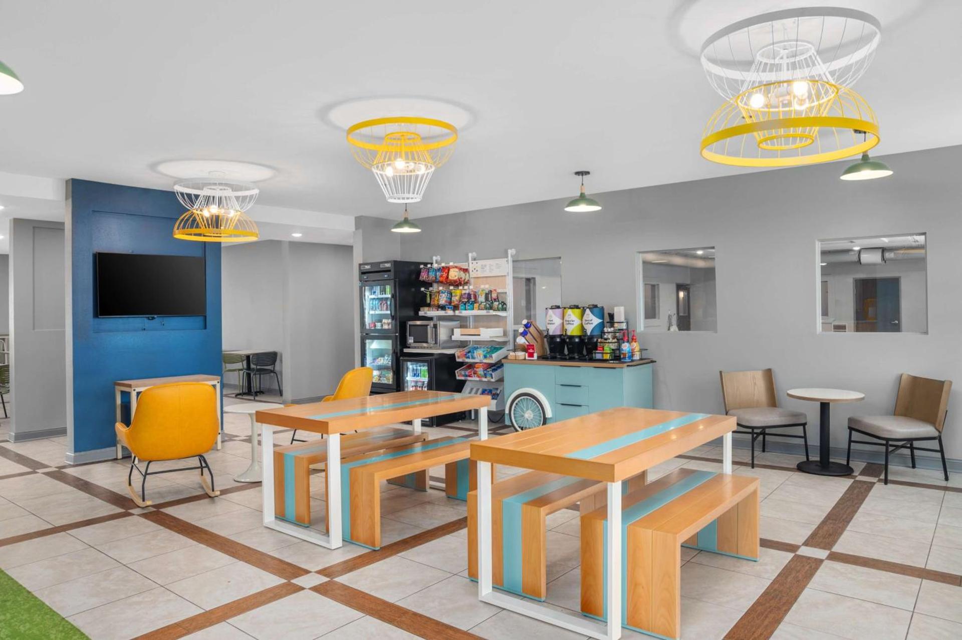 Spark by Hilton Minot photo 7
