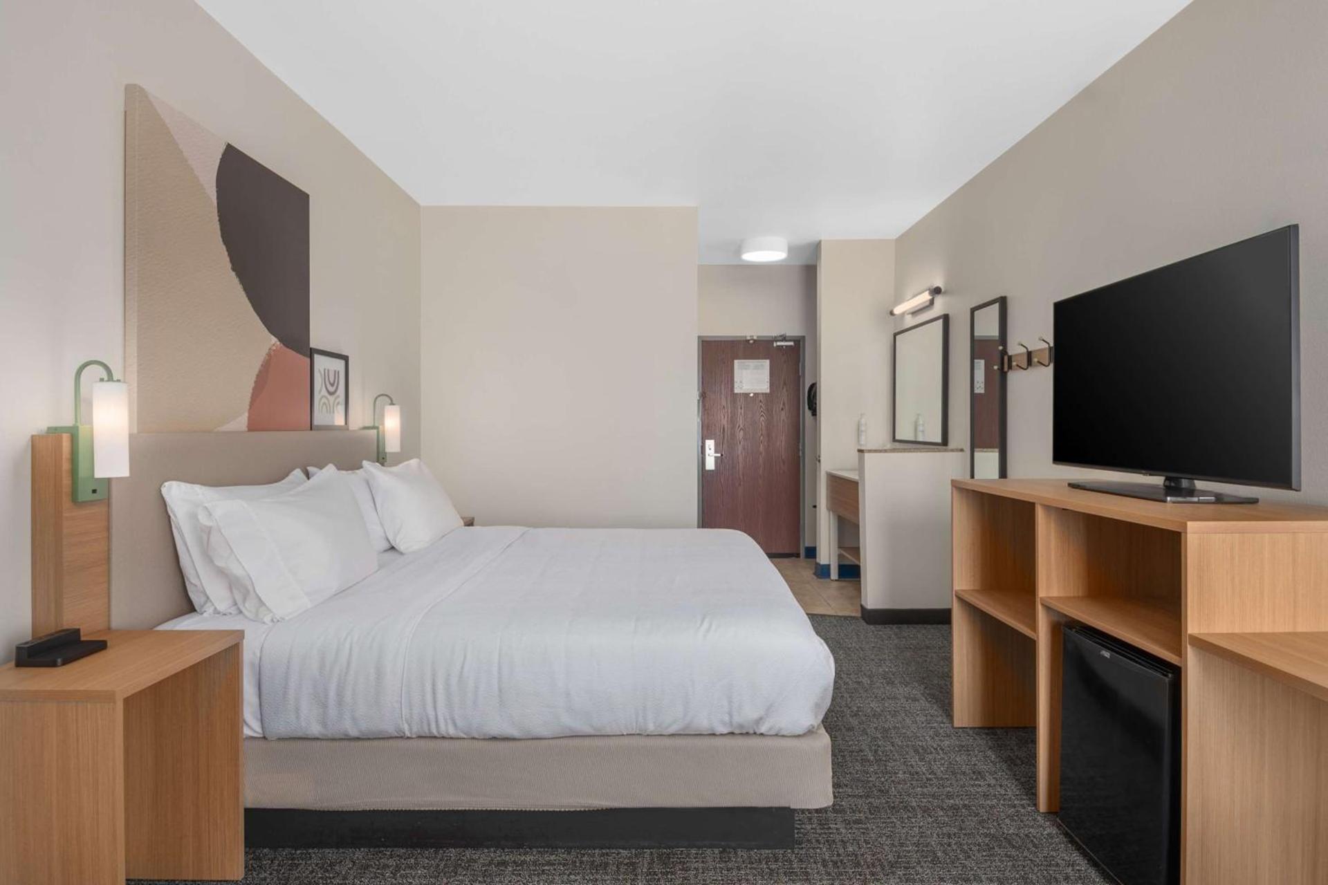 Spark by Hilton Minot photo 23