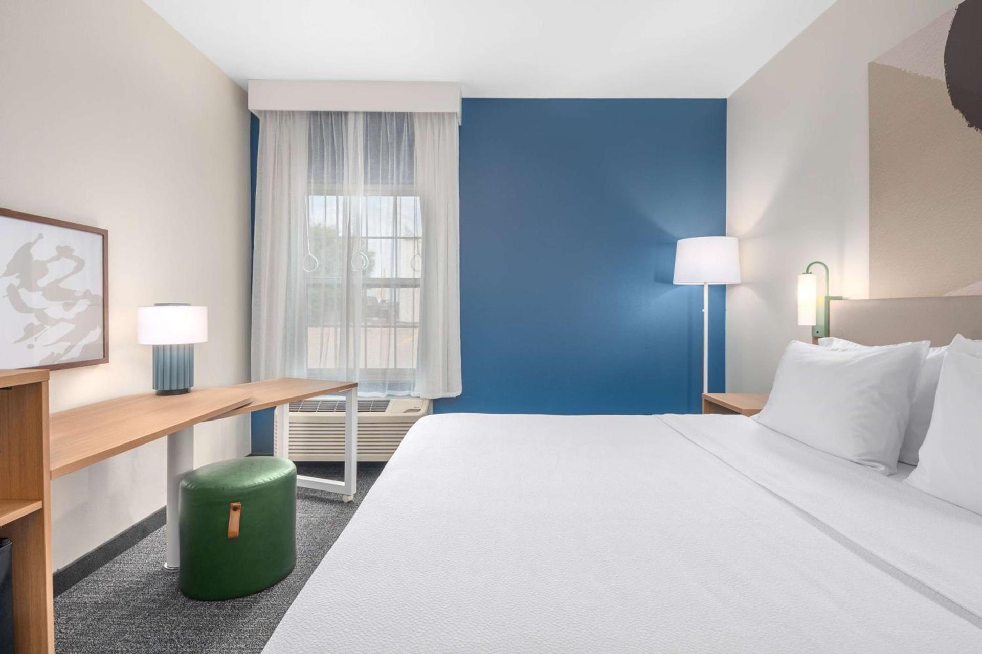 Spark by Hilton Minot photo 27