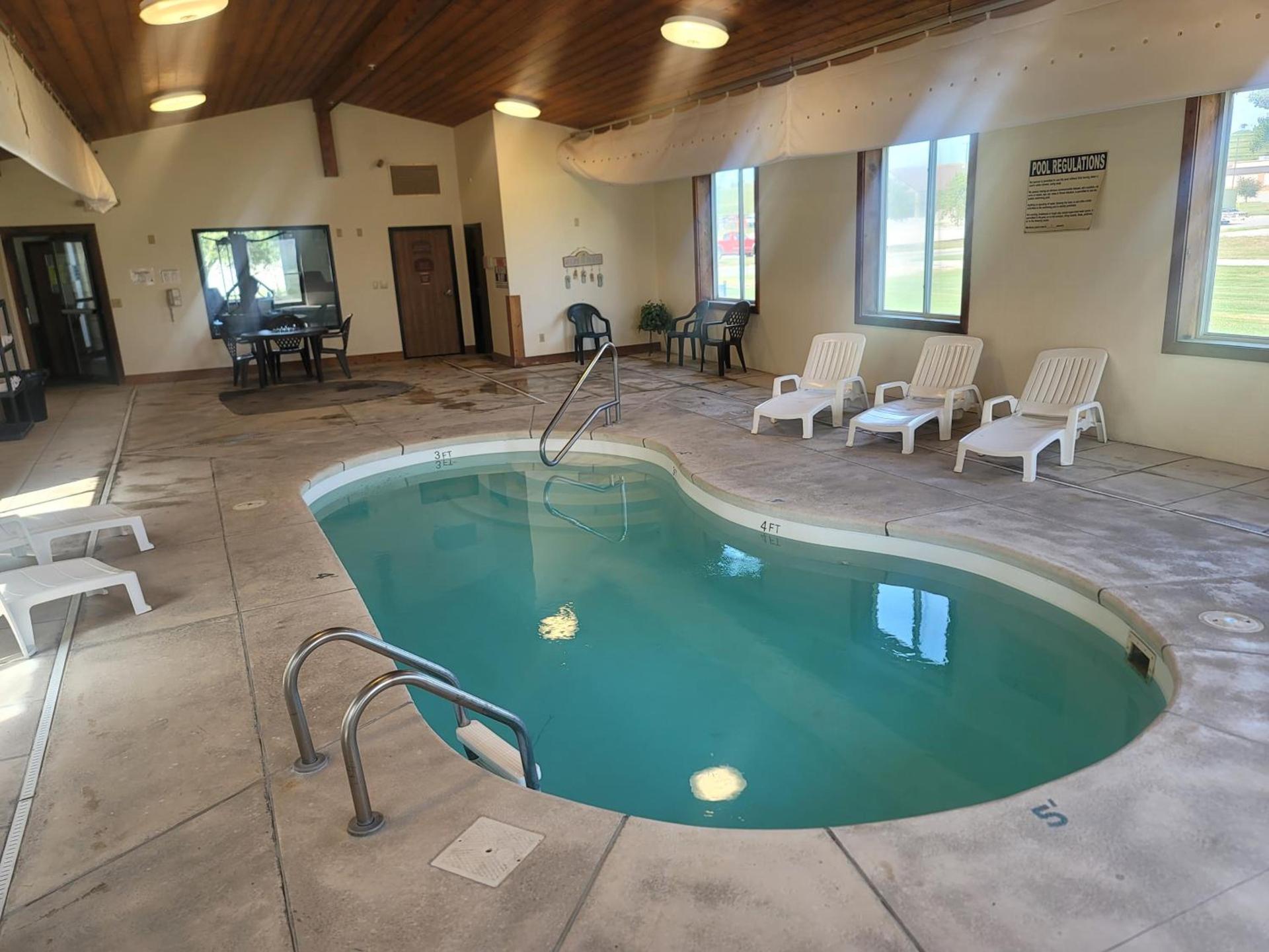 Horizon Inn & Suites photo 3