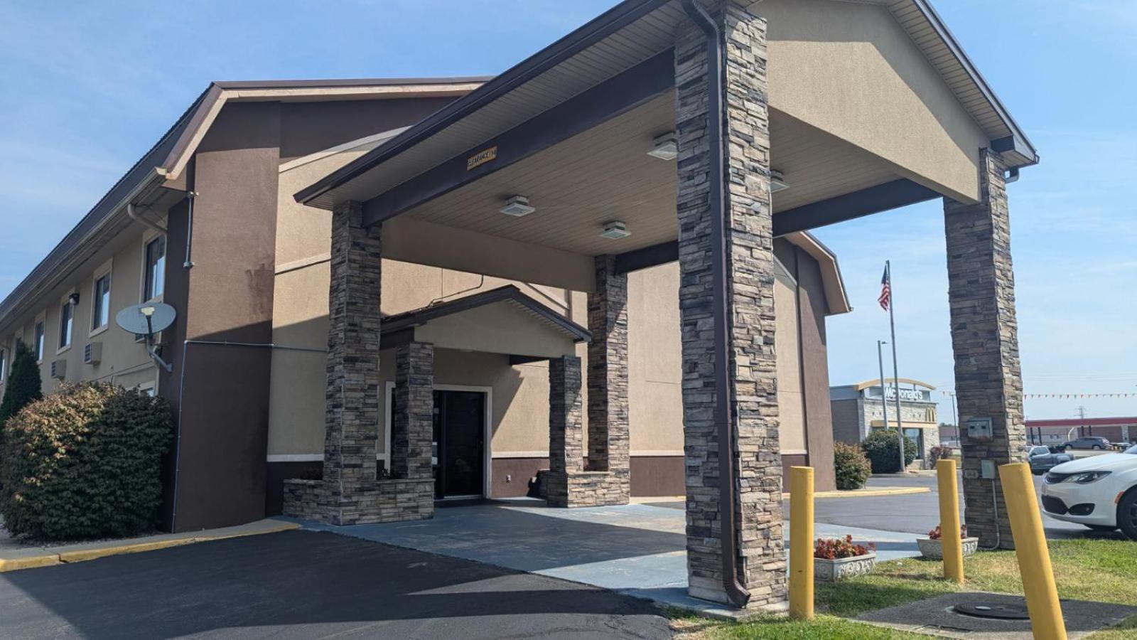 Super 8 by Wyndham Shelbyville — hotel in Shelbyville