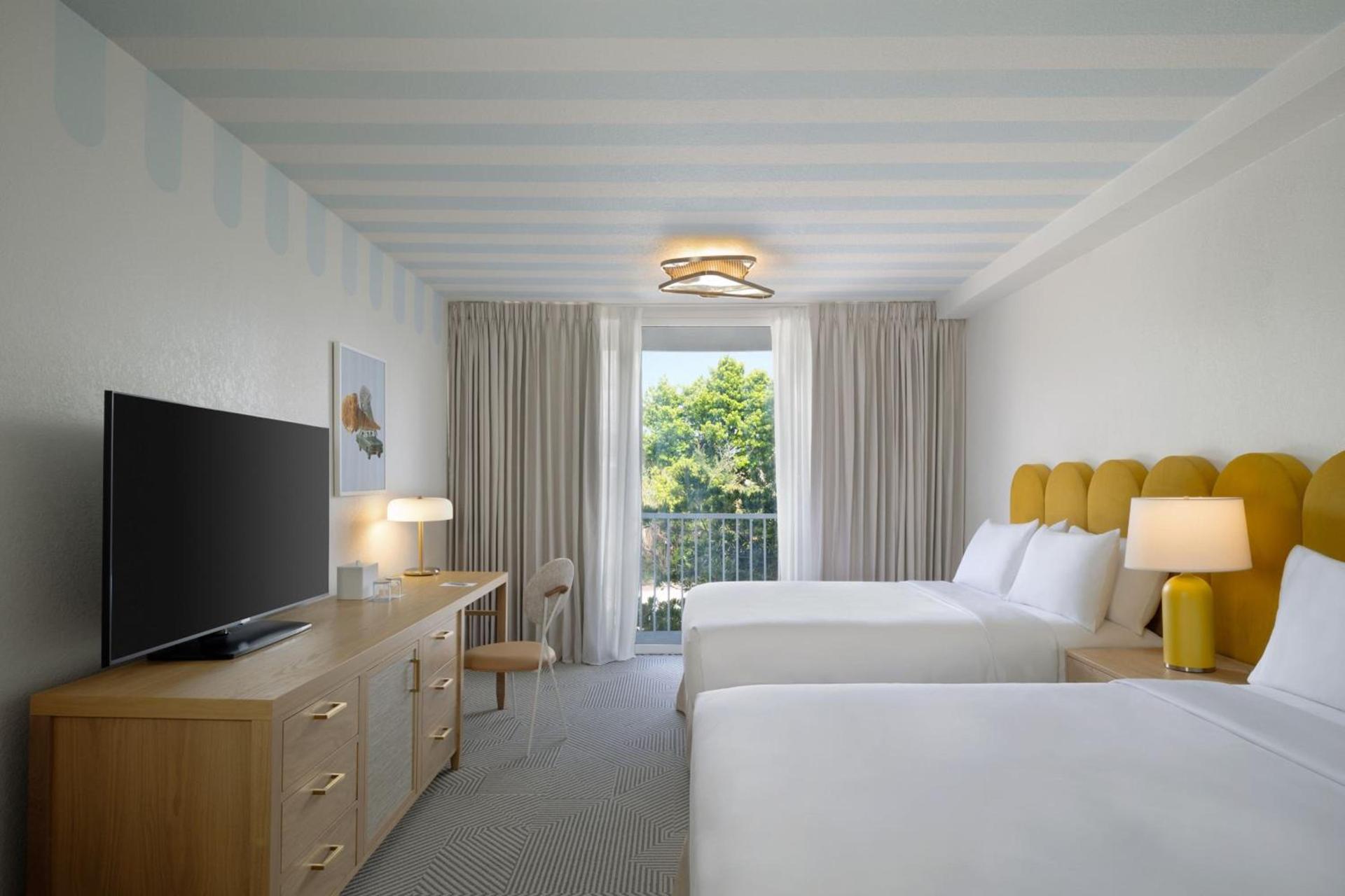 Renaissance Orlando Resort - Disney Springs Area - Free Shuttle to Disney Parks & Early Entry Benefits photo 26