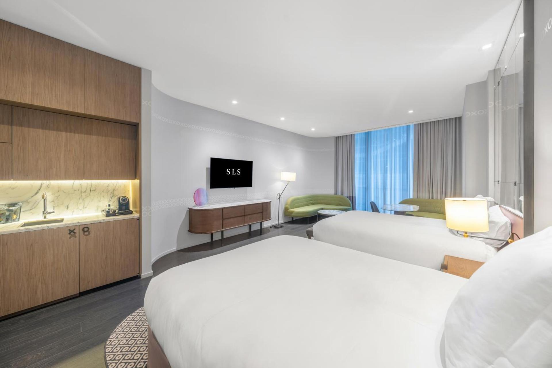 SLS LUX Brickell photo 27
