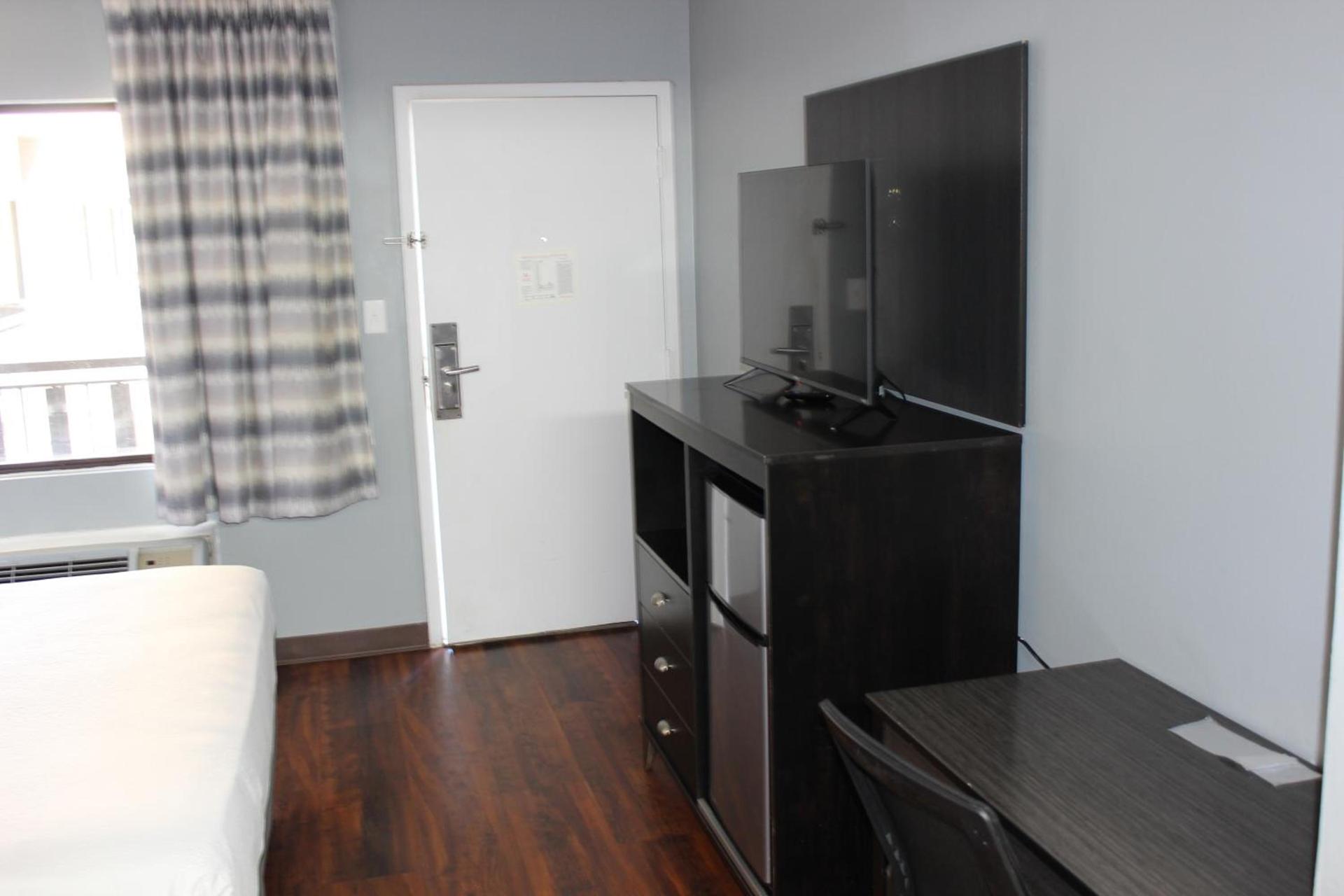 Riverfront Inn photo 7