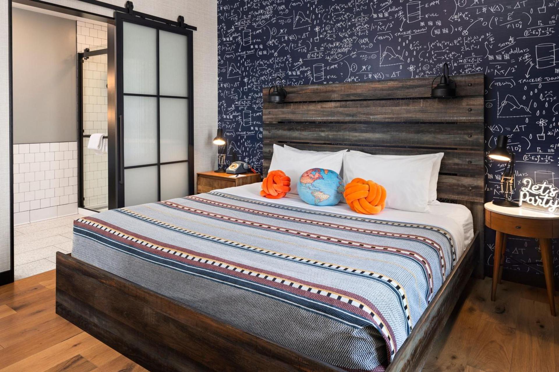 Moxy Madison Downtown photo 48